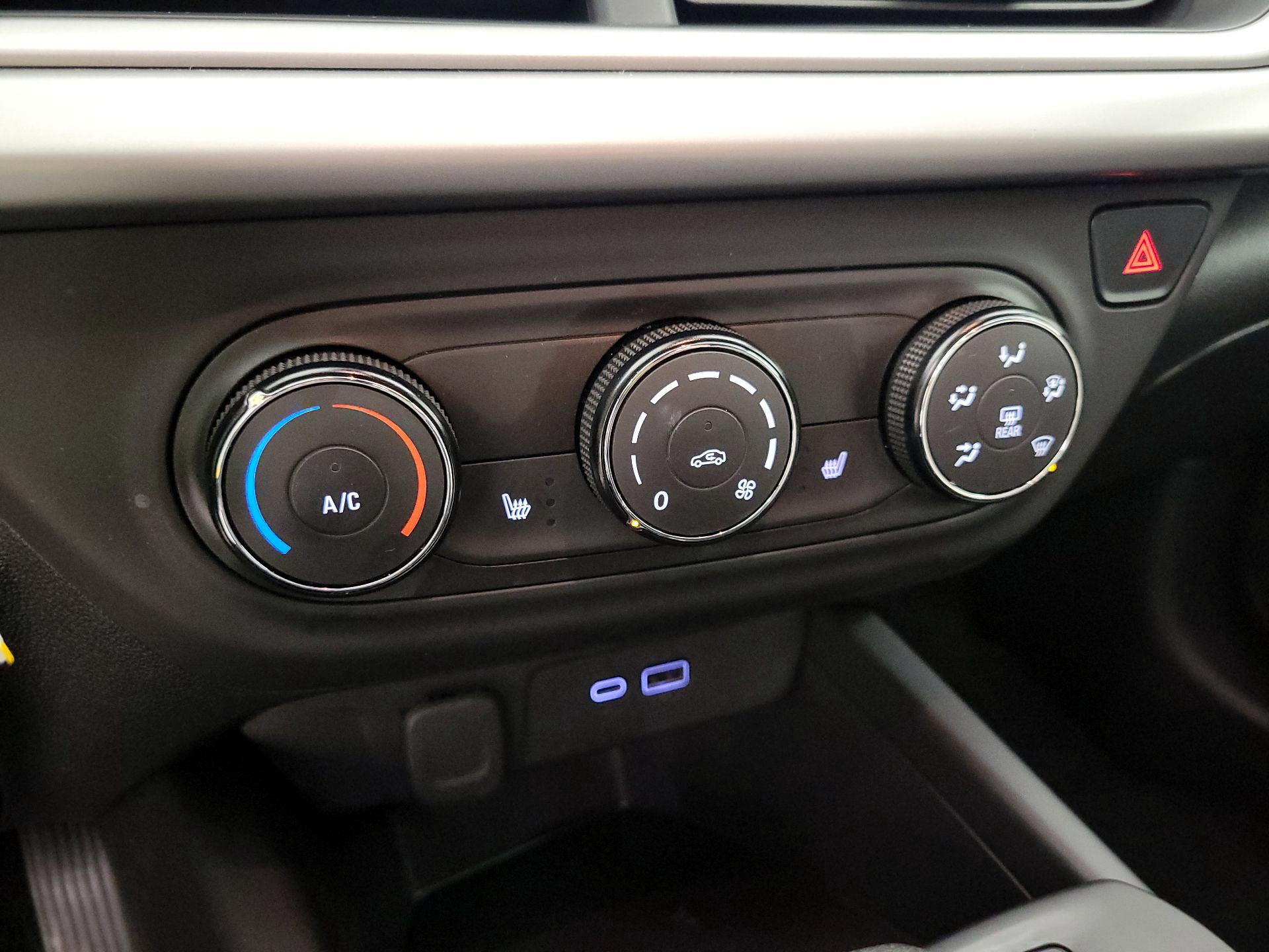 Thumbnail: 2024 Chevrolet Trax - 16