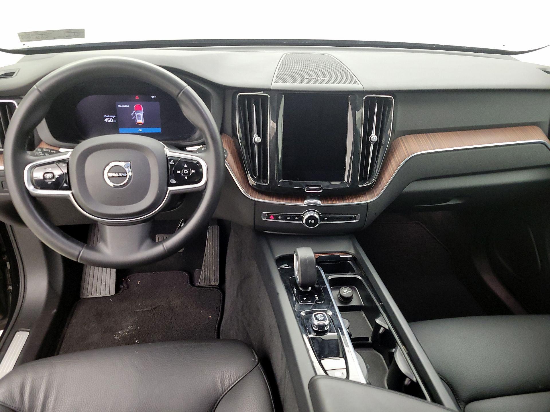 Thumbnail: 2023 Volvo XC60 - 9