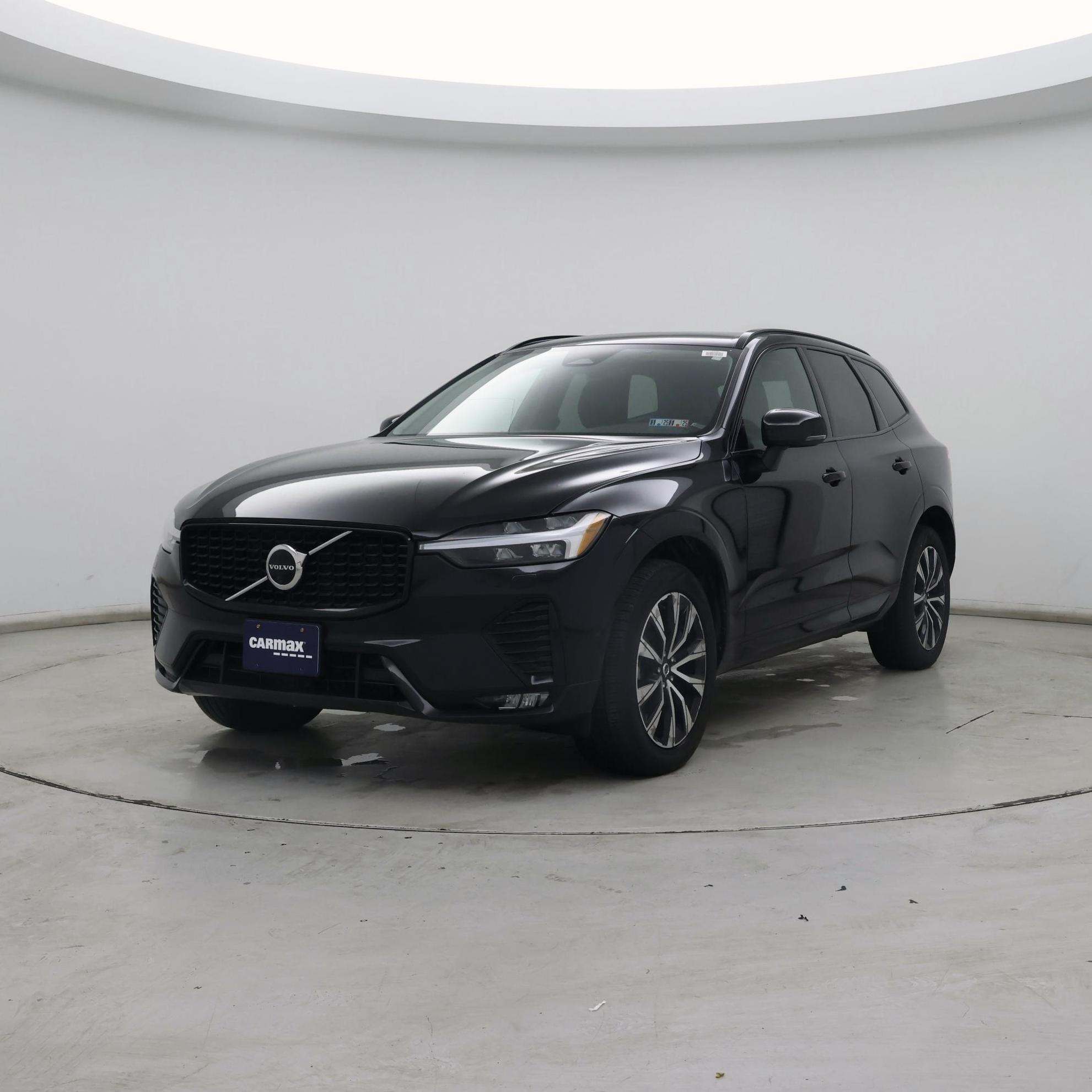 Thumbnail: 2023 Volvo XC60 - 4