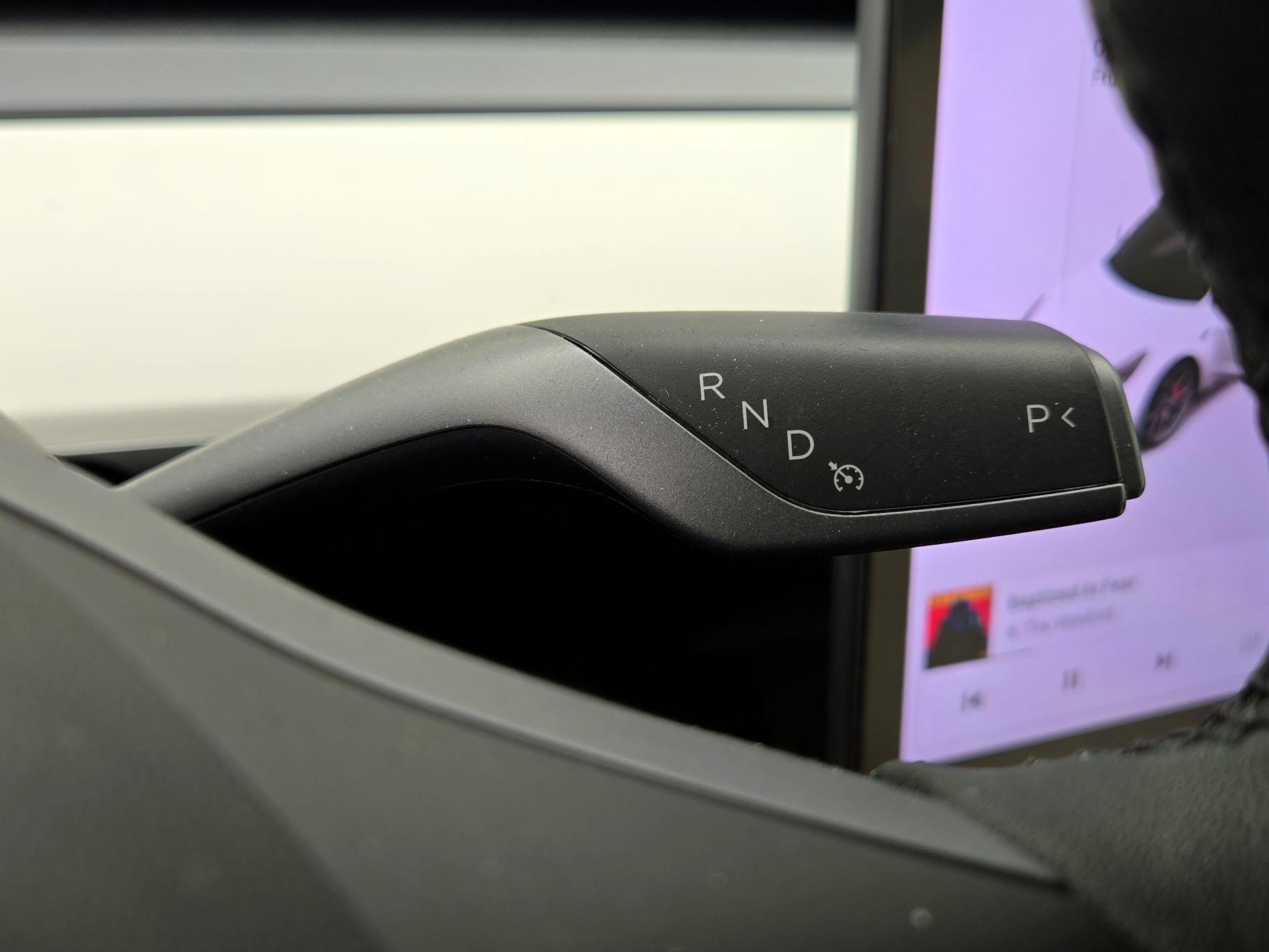 Thumbnail: 2021 Tesla Model 3 - 17