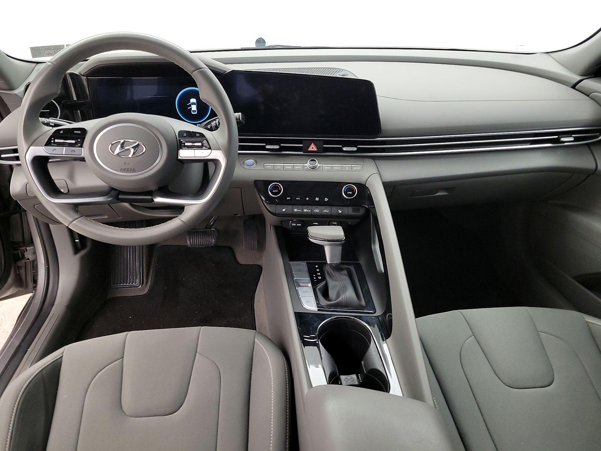 Thumbnail: 2023 Hyundai Elantra - 9