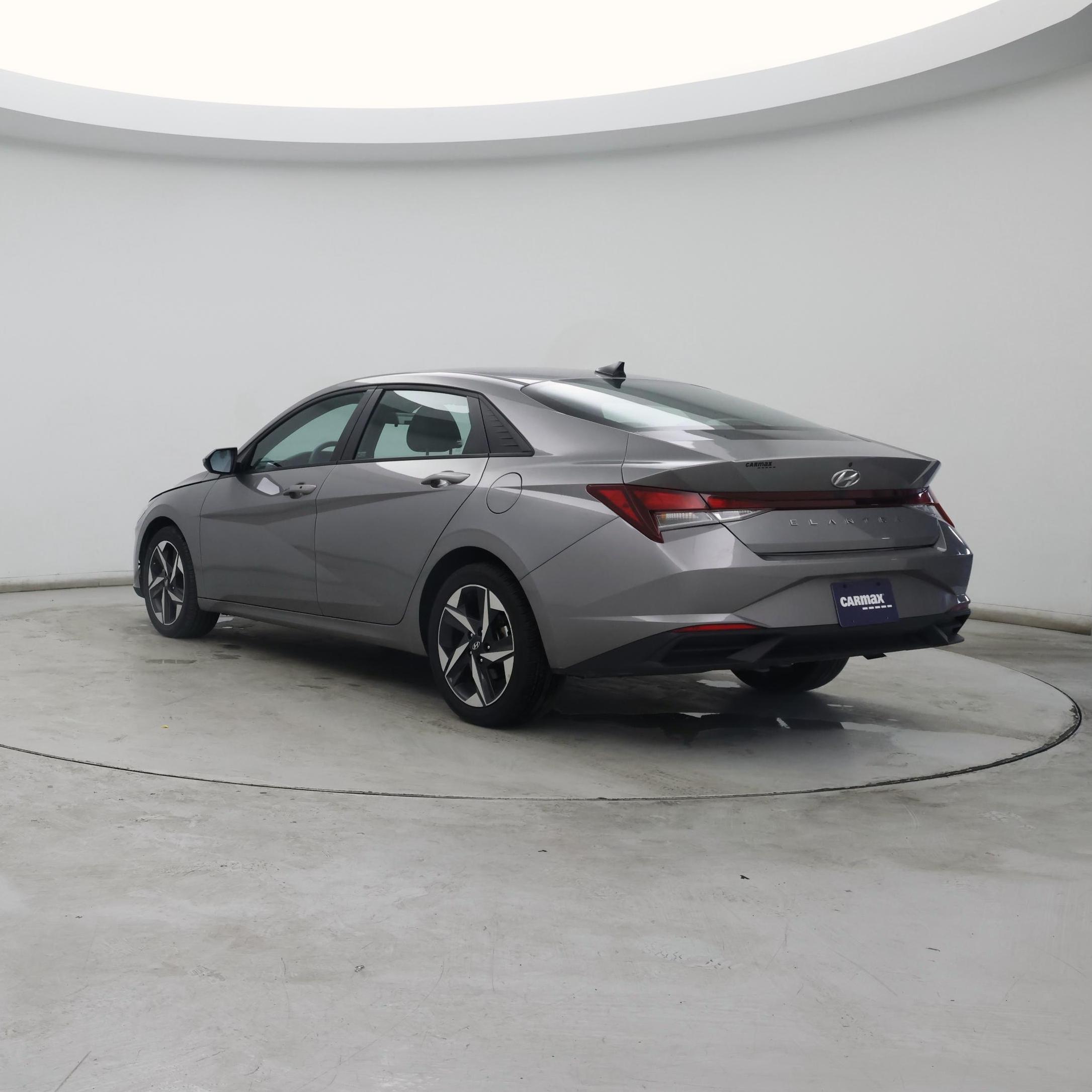 Thumbnail: 2023 Hyundai Elantra - 2