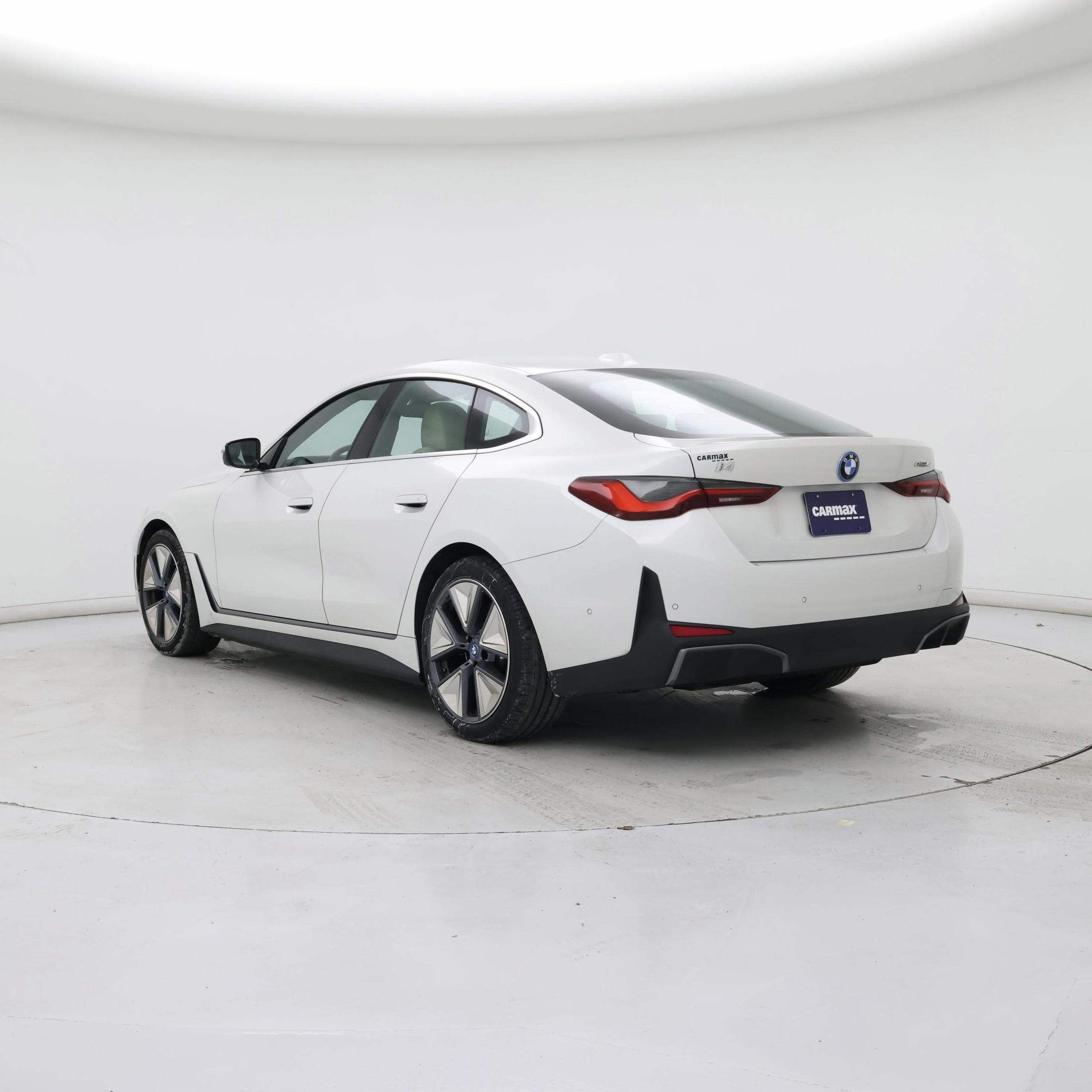 Thumbnail: 2023 BMW i4 - 2