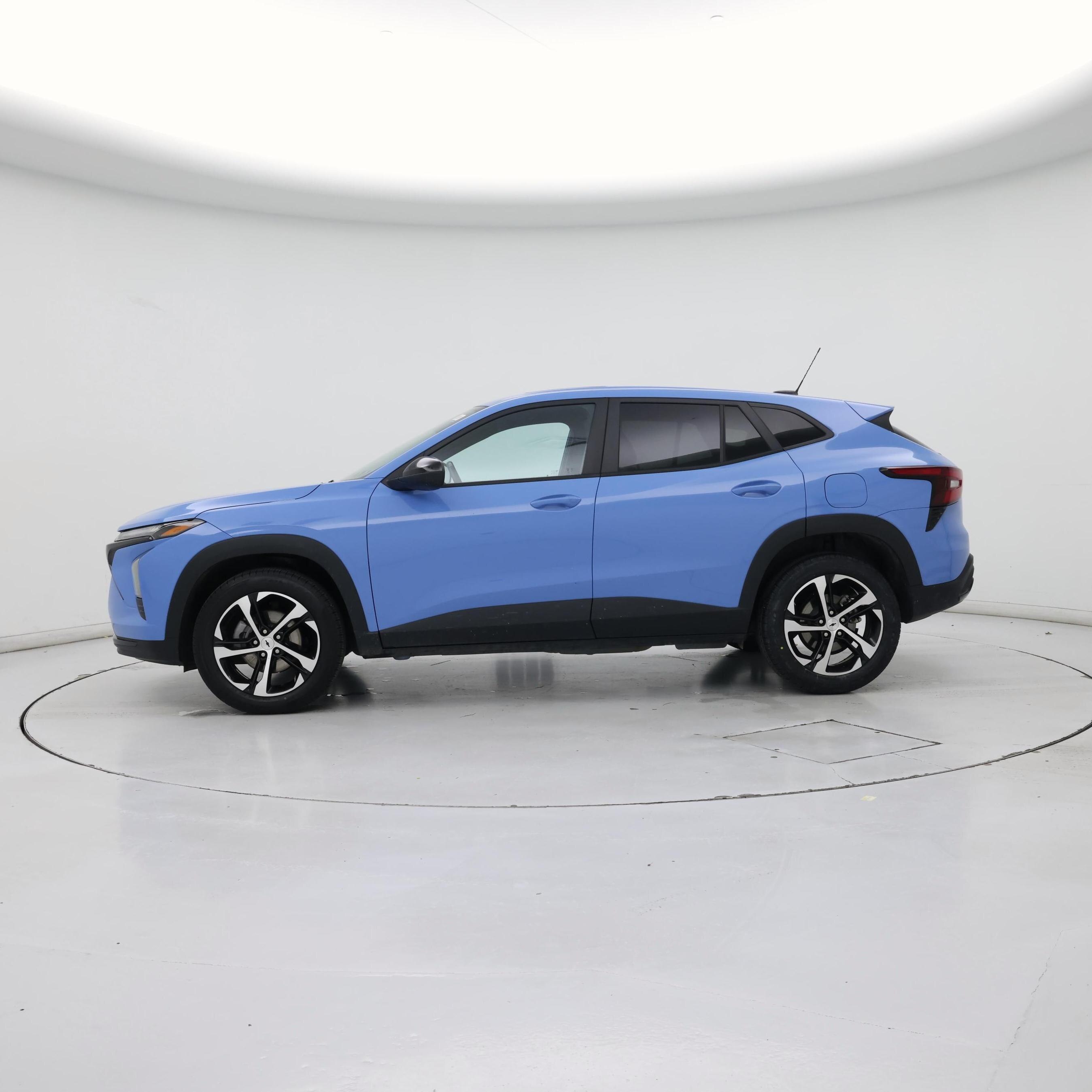 Thumbnail: 2024 Chevrolet Trax - 3