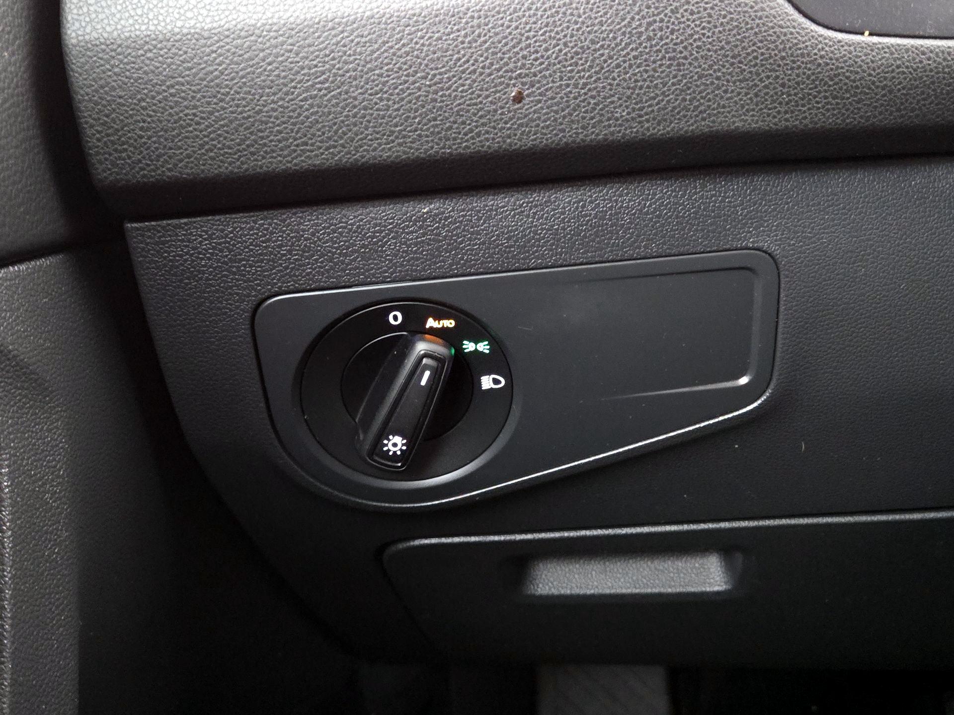 Thumbnail: 2022 Volkswagen Tiguan - 13