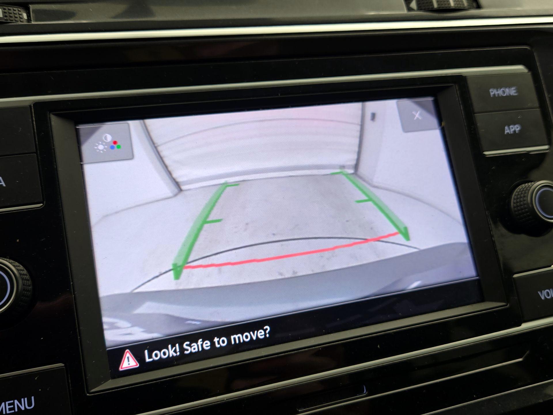 Thumbnail: 2022 Volkswagen Tiguan - 14