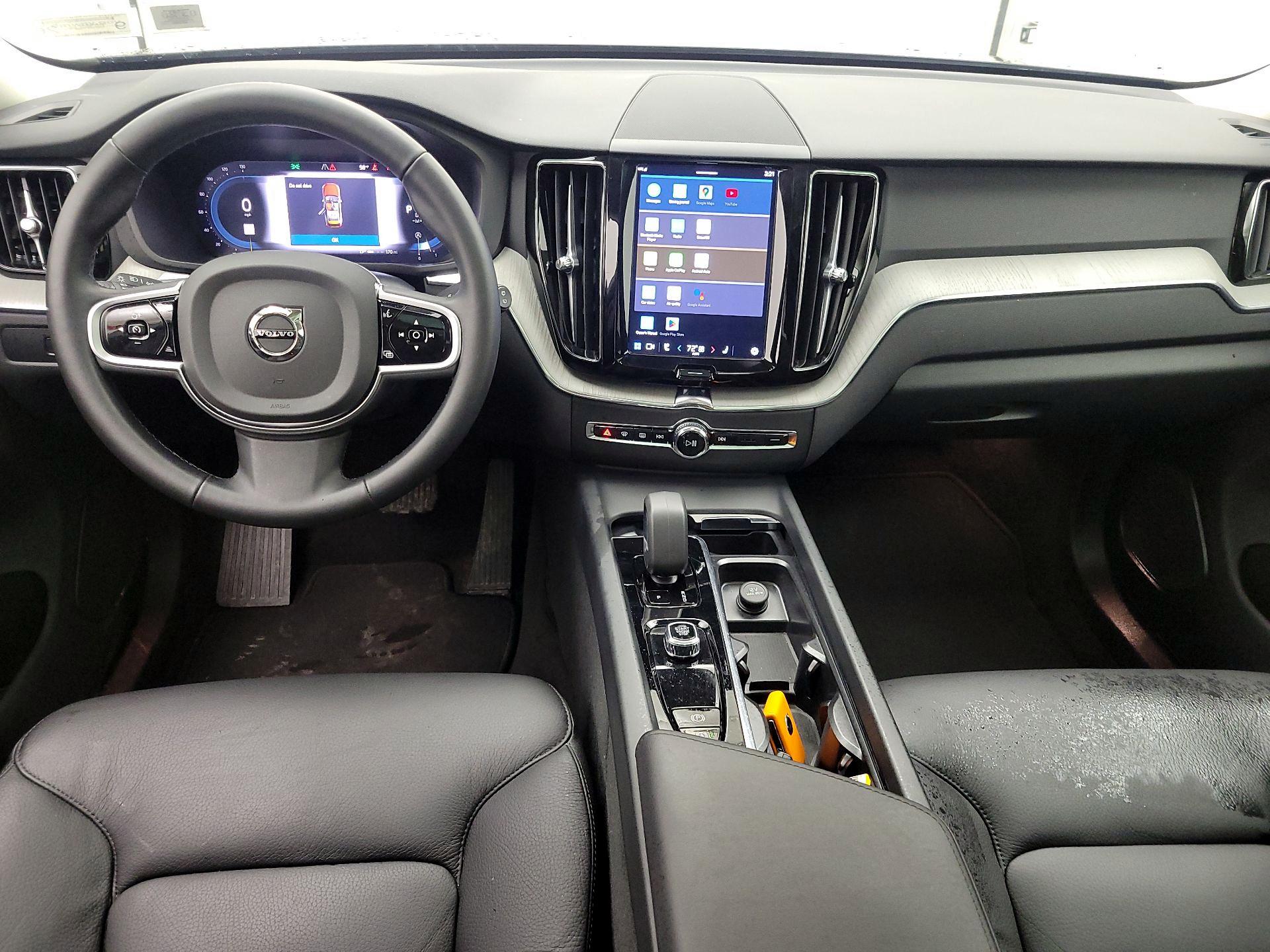 Thumbnail: 2025 Volvo XC60 - 9