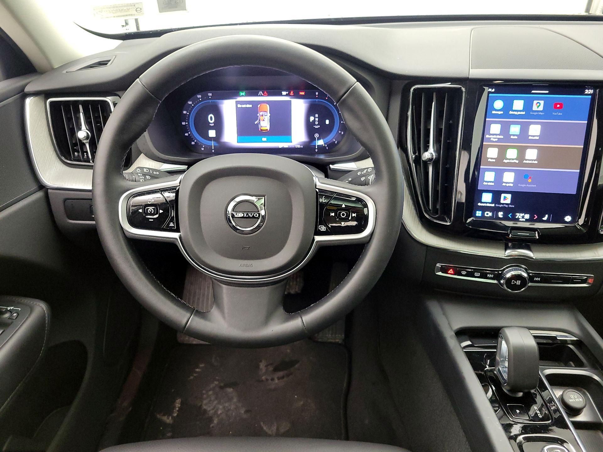 Thumbnail: 2025 Volvo XC60 - 10