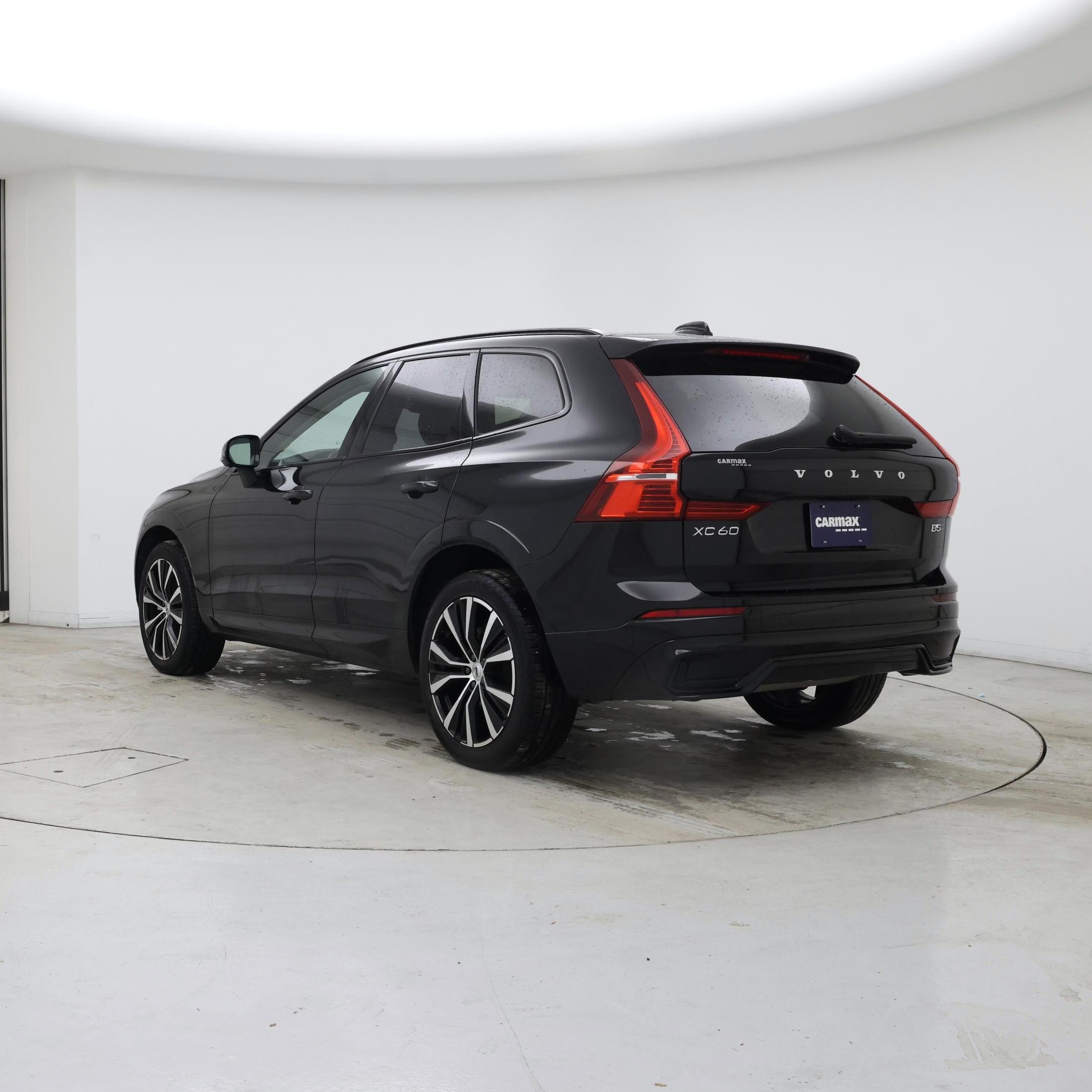 Thumbnail: 2025 Volvo XC60 - 2