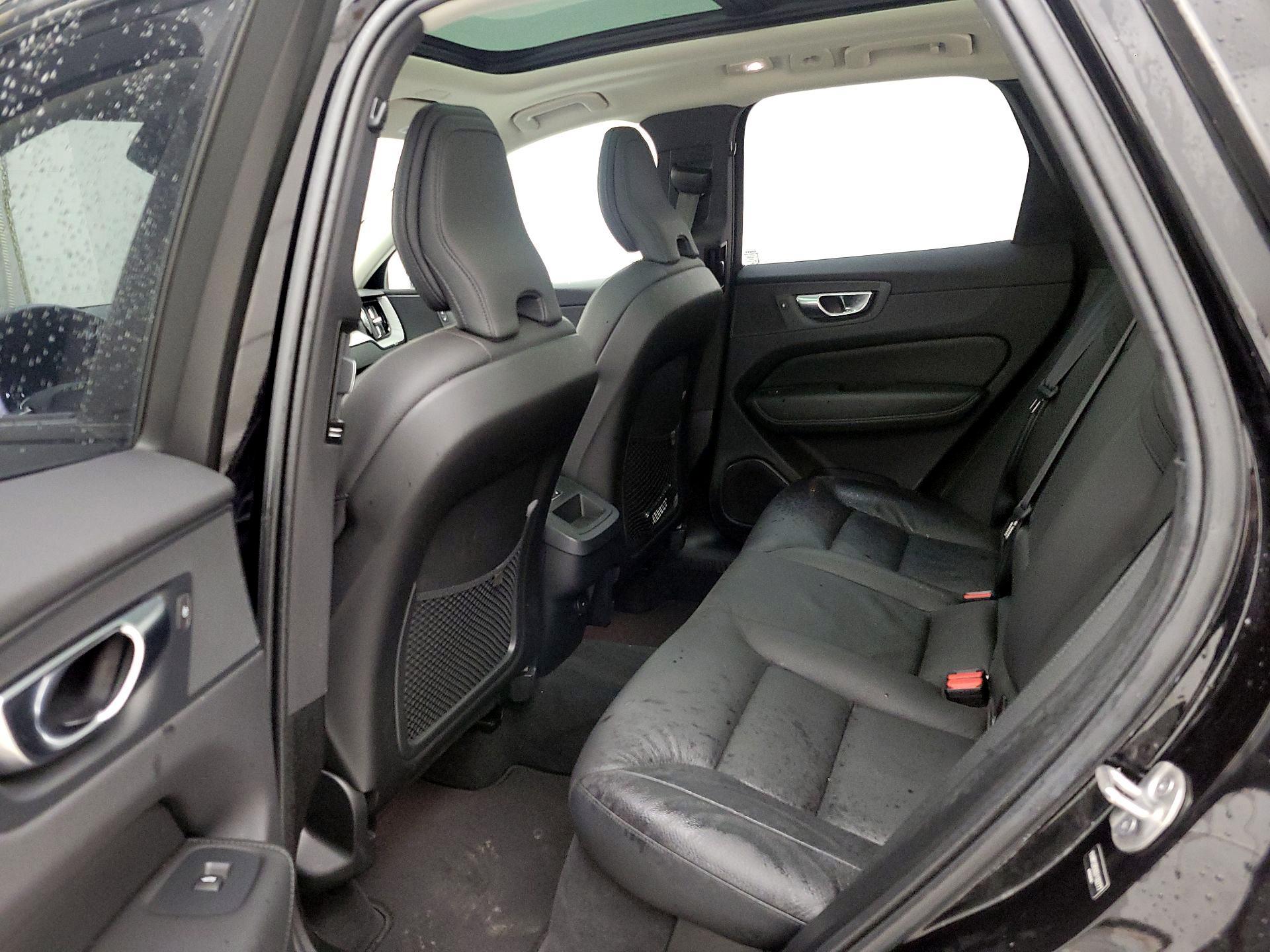 Thumbnail: 2025 Volvo XC60 - 19