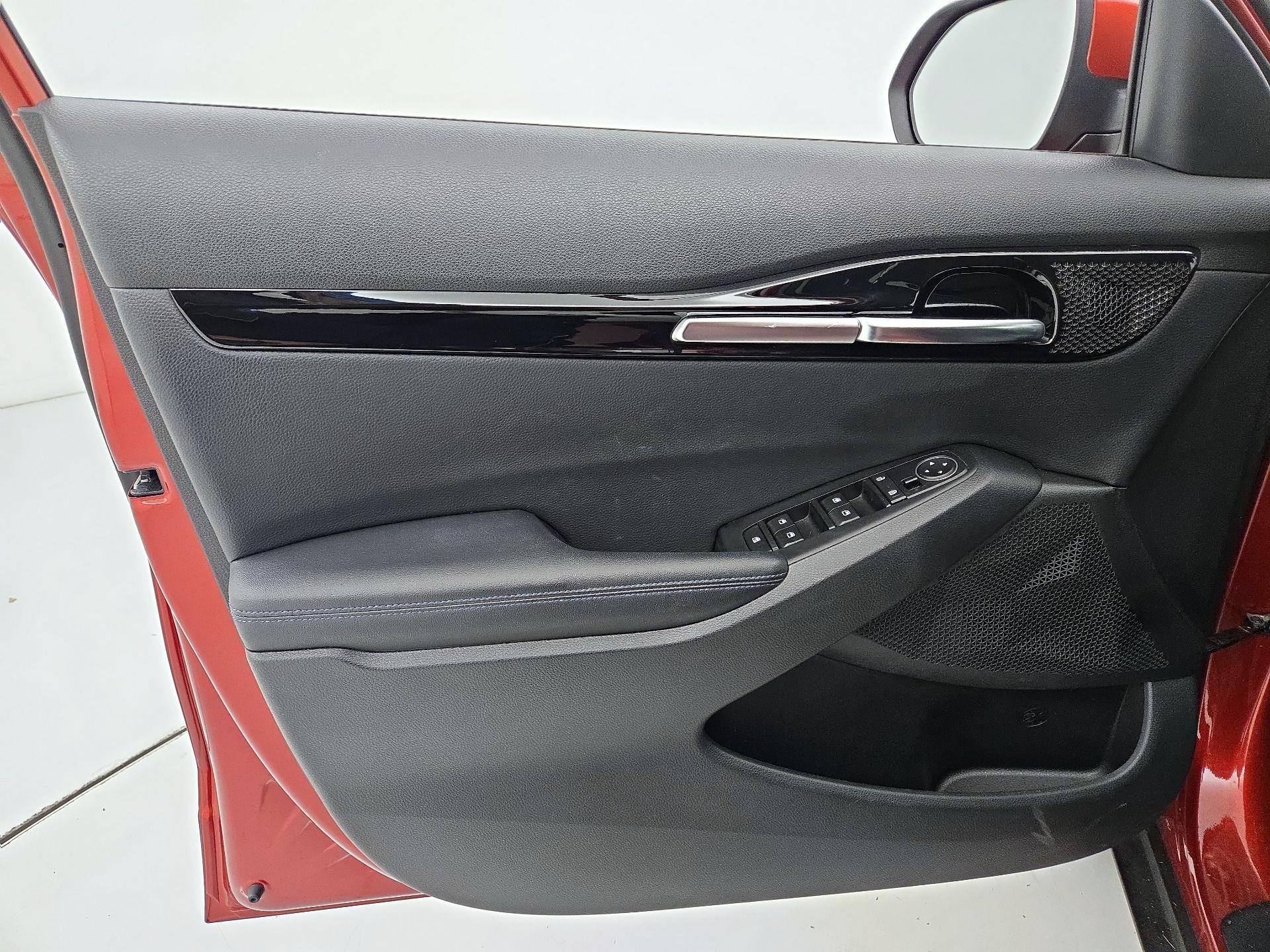 Thumbnail: 2021 Kia Seltos - 12