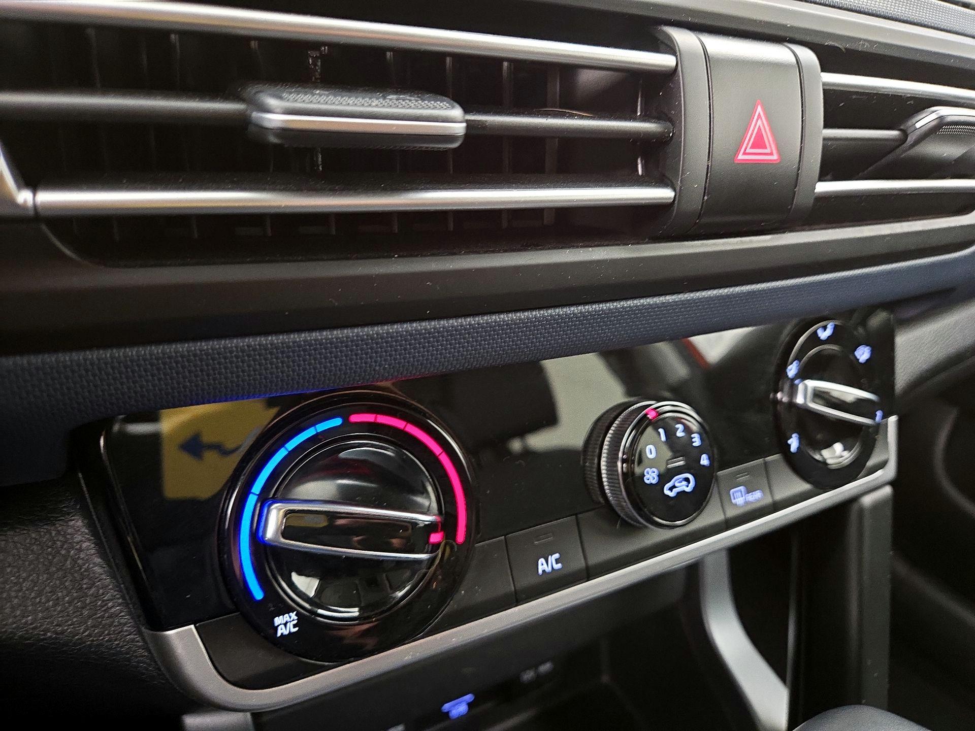 Thumbnail: 2021 Kia Seltos - 16