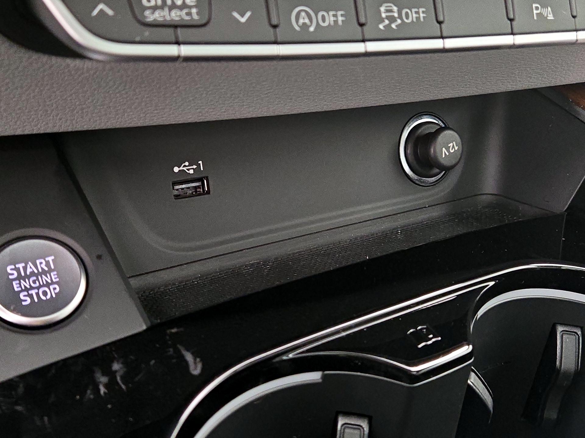 Thumbnail: 2023 Audi A4 - 18