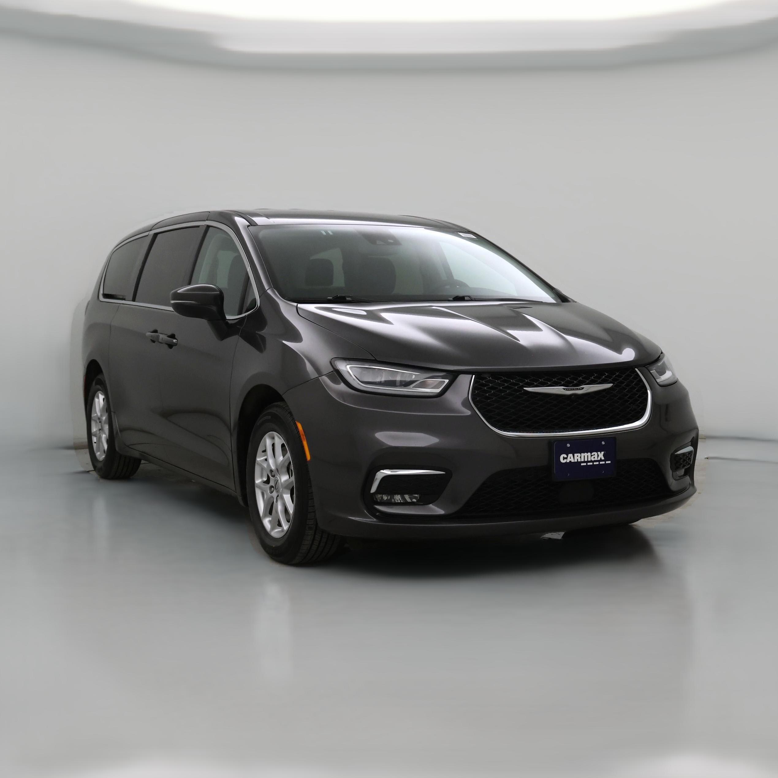 Thumbnail: 2023 Chrysler Pacifica - 1