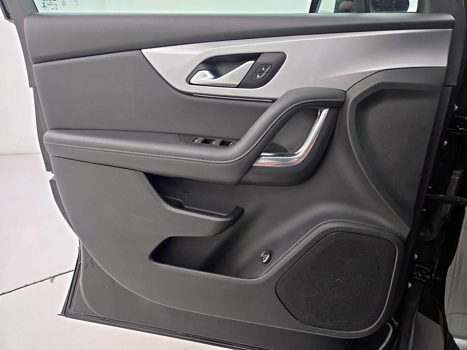 Thumbnail: 2022 Chevrolet Blazer - 12