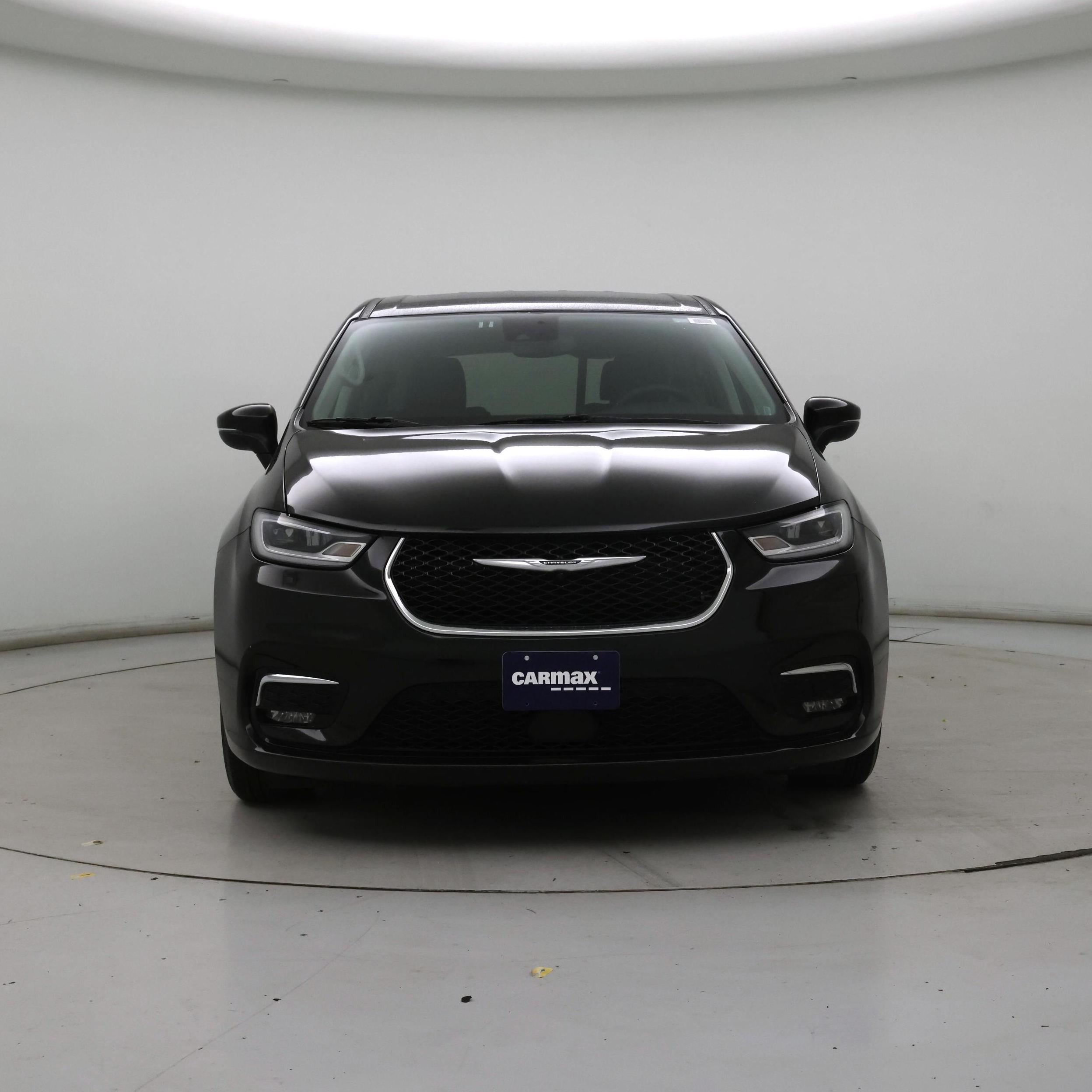 Thumbnail: 2023 Chrysler Pacifica - 5