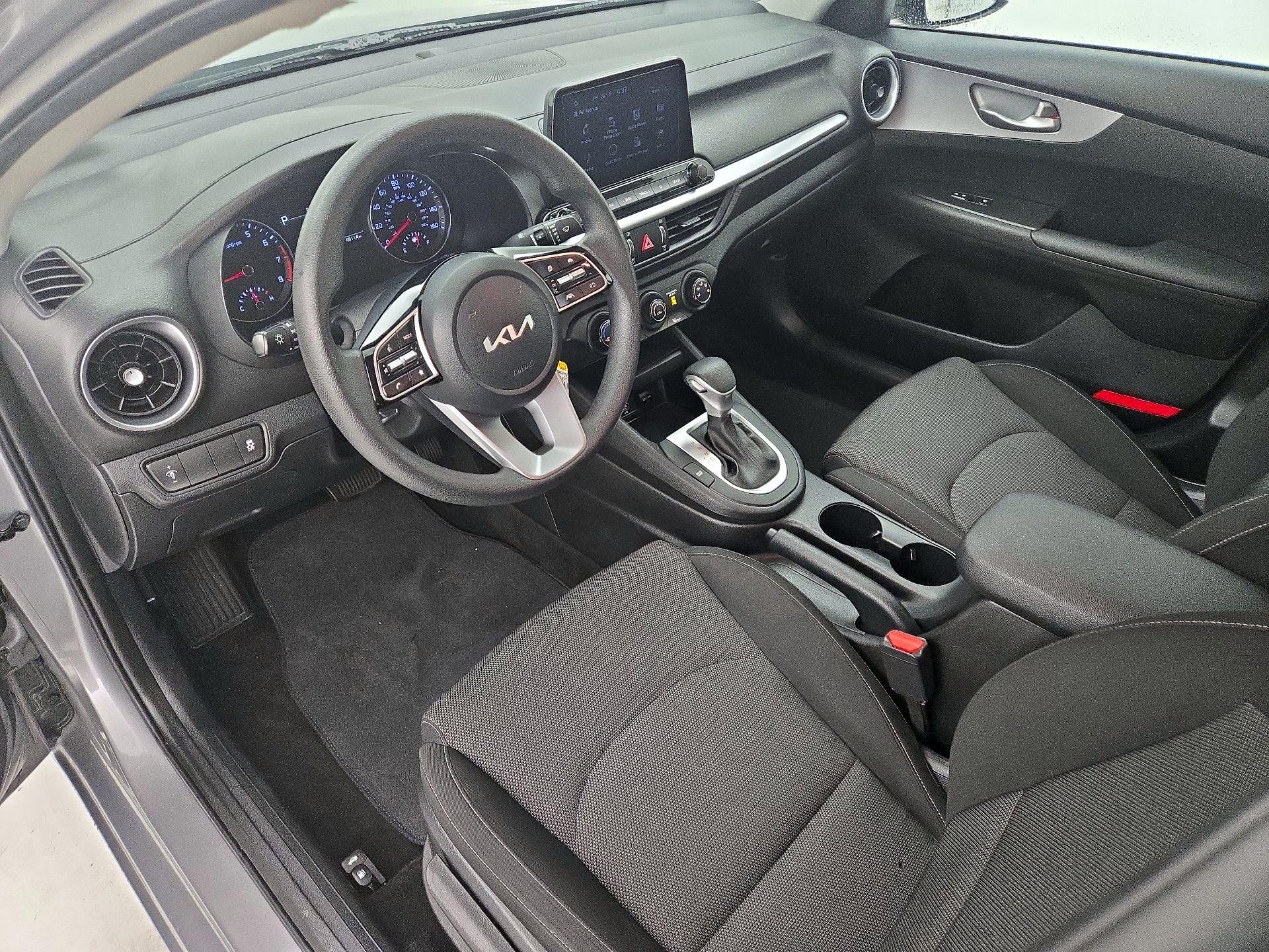 Thumbnail: 2023 Kia Forte - 11