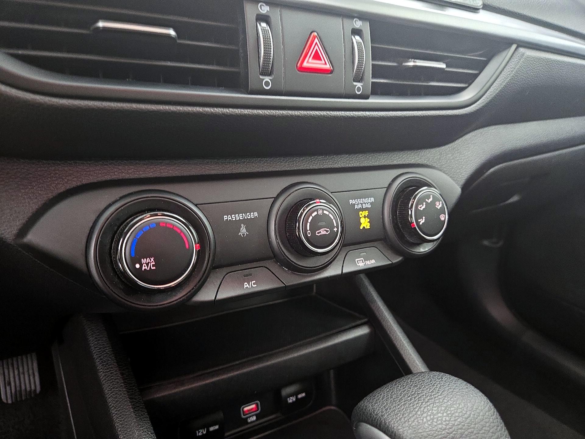 Thumbnail: 2023 Kia Forte - 16