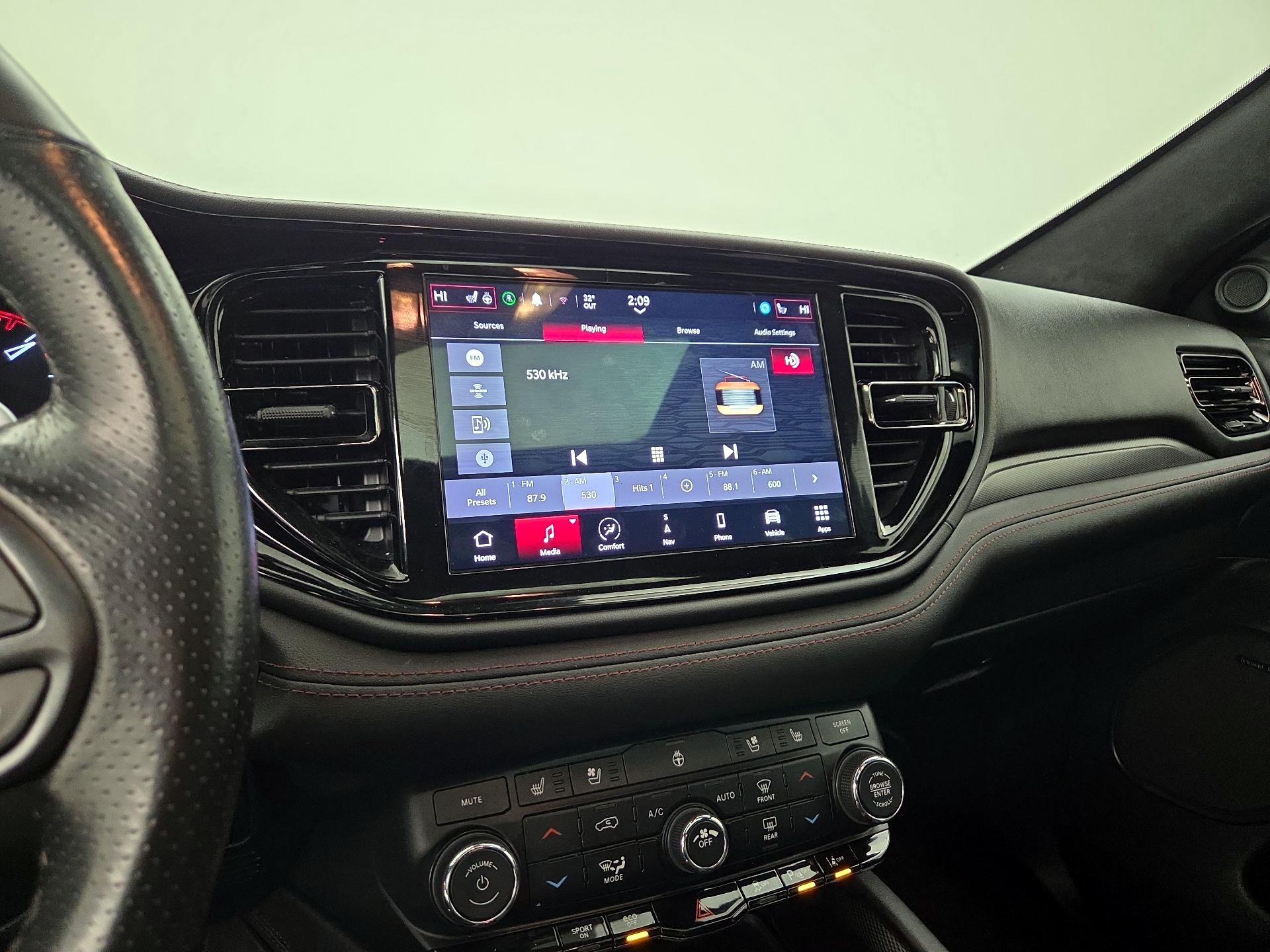 Thumbnail: 2022 Dodge Durango - 16