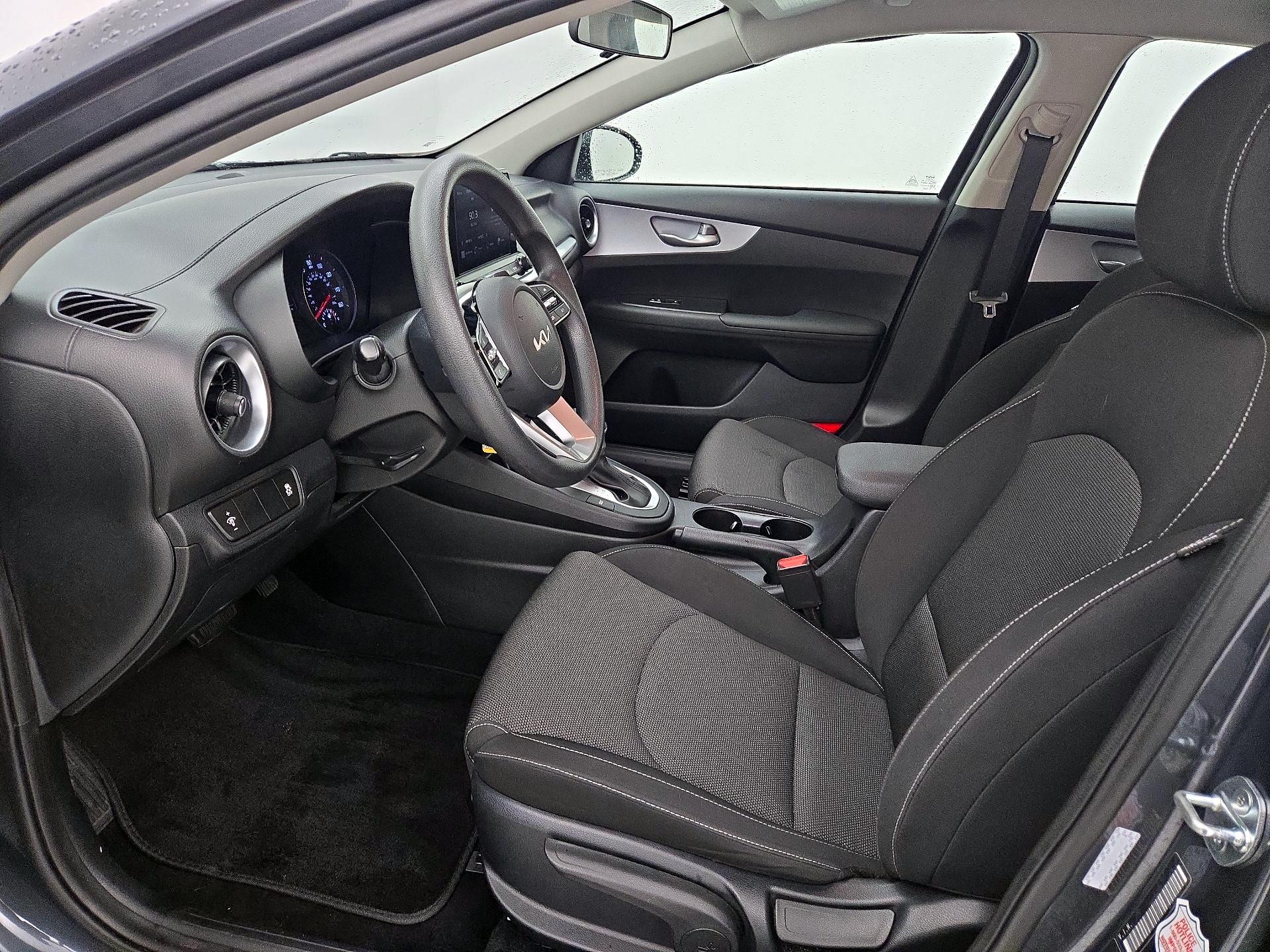 Thumbnail: 2024 Kia Forte - 11