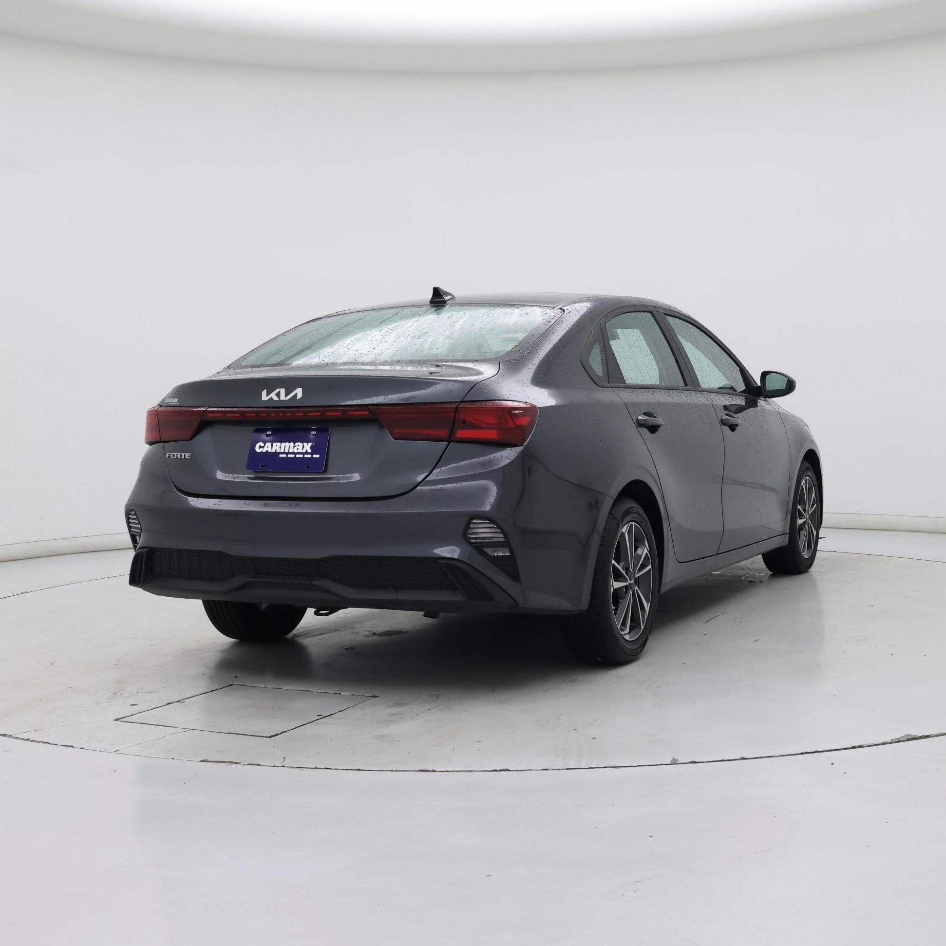 Thumbnail: 2024 Kia Forte - 8