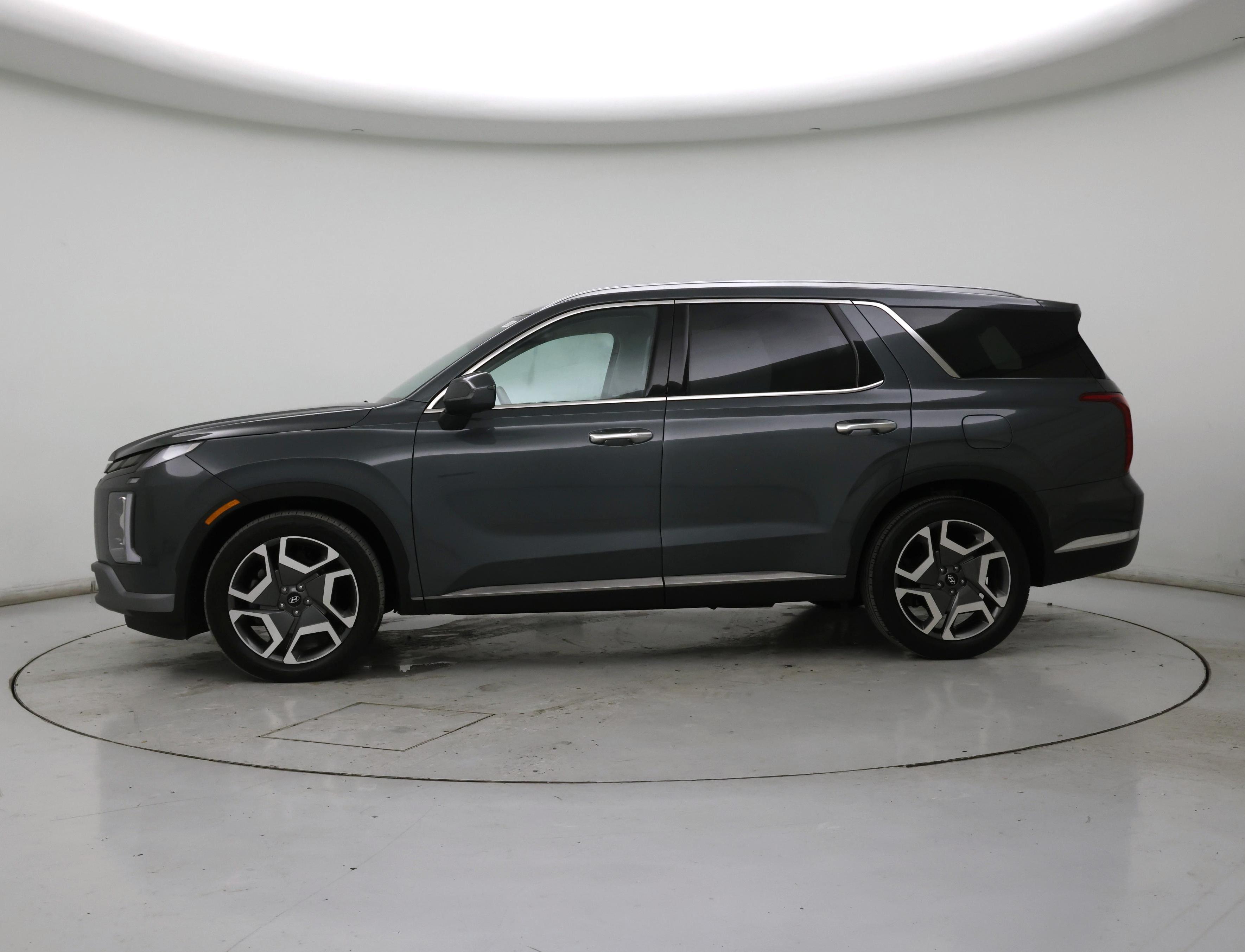 Thumbnail: 2023 Hyundai Palisade - 3