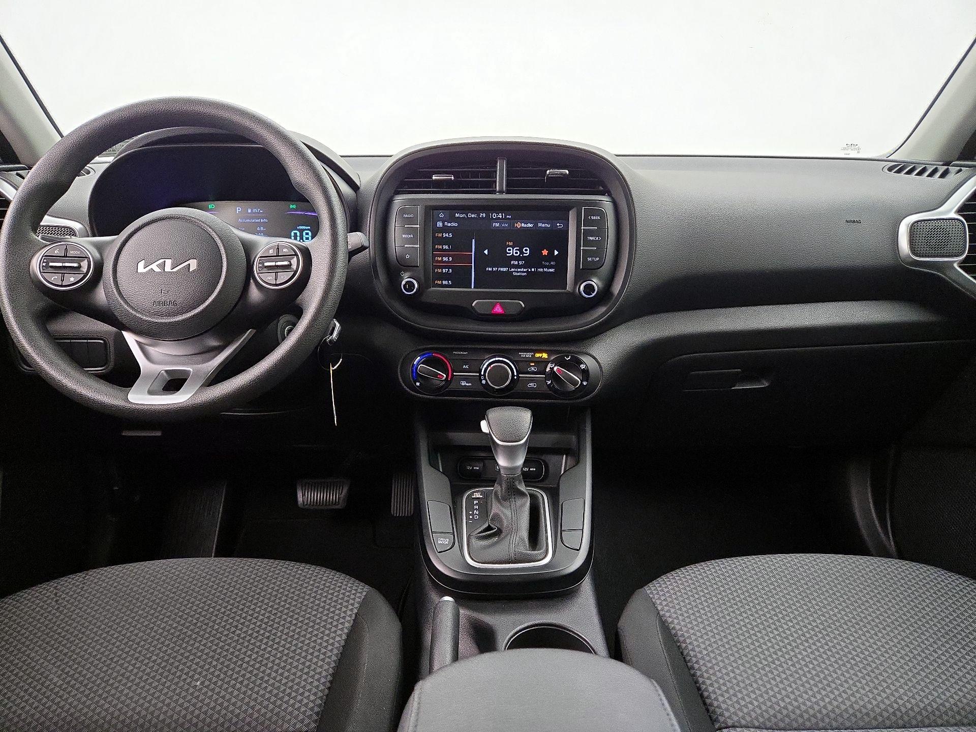 Thumbnail: 2023 Kia Soul - 9