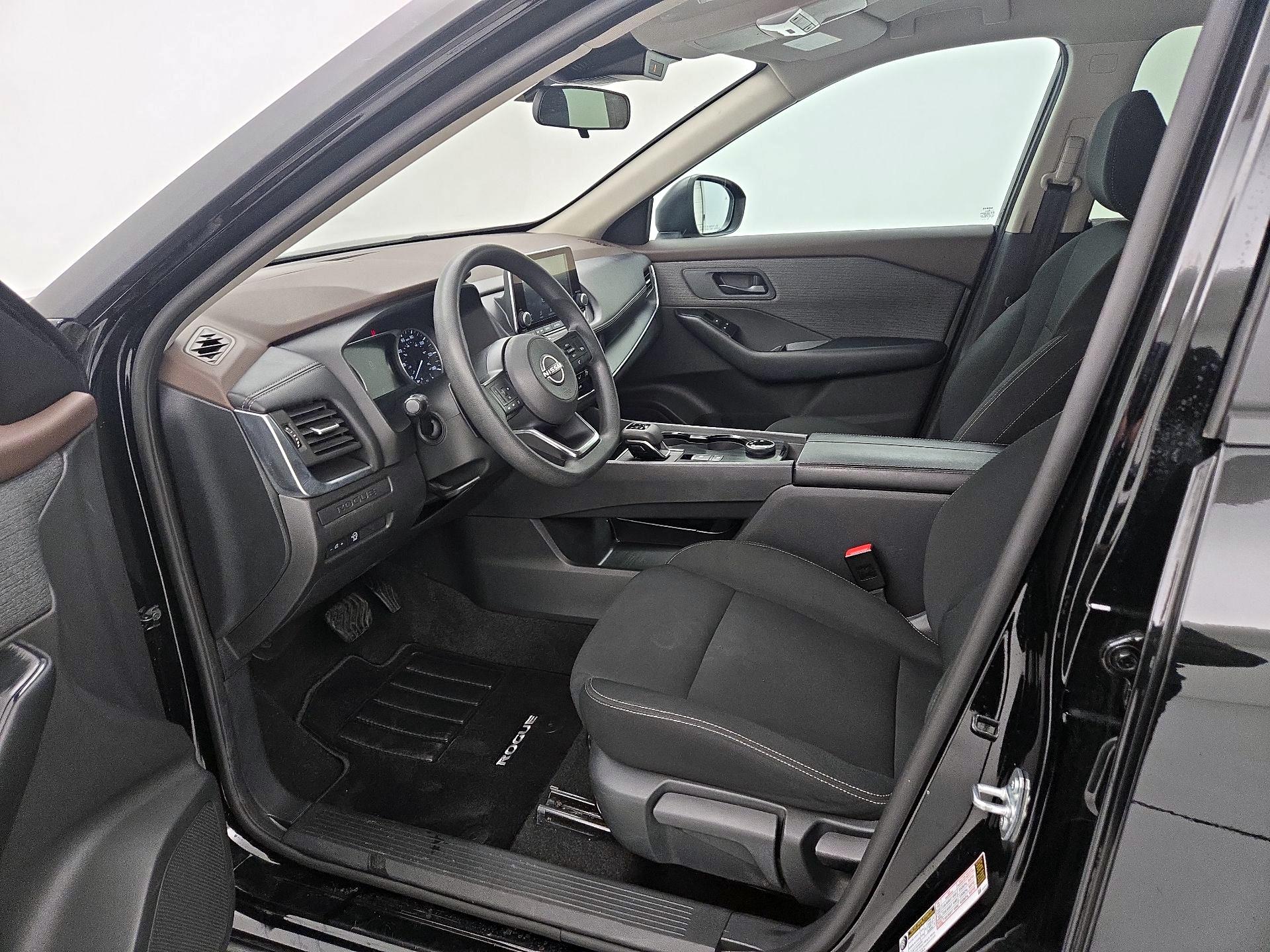 Thumbnail: 2023 Nissan Rogue - 11