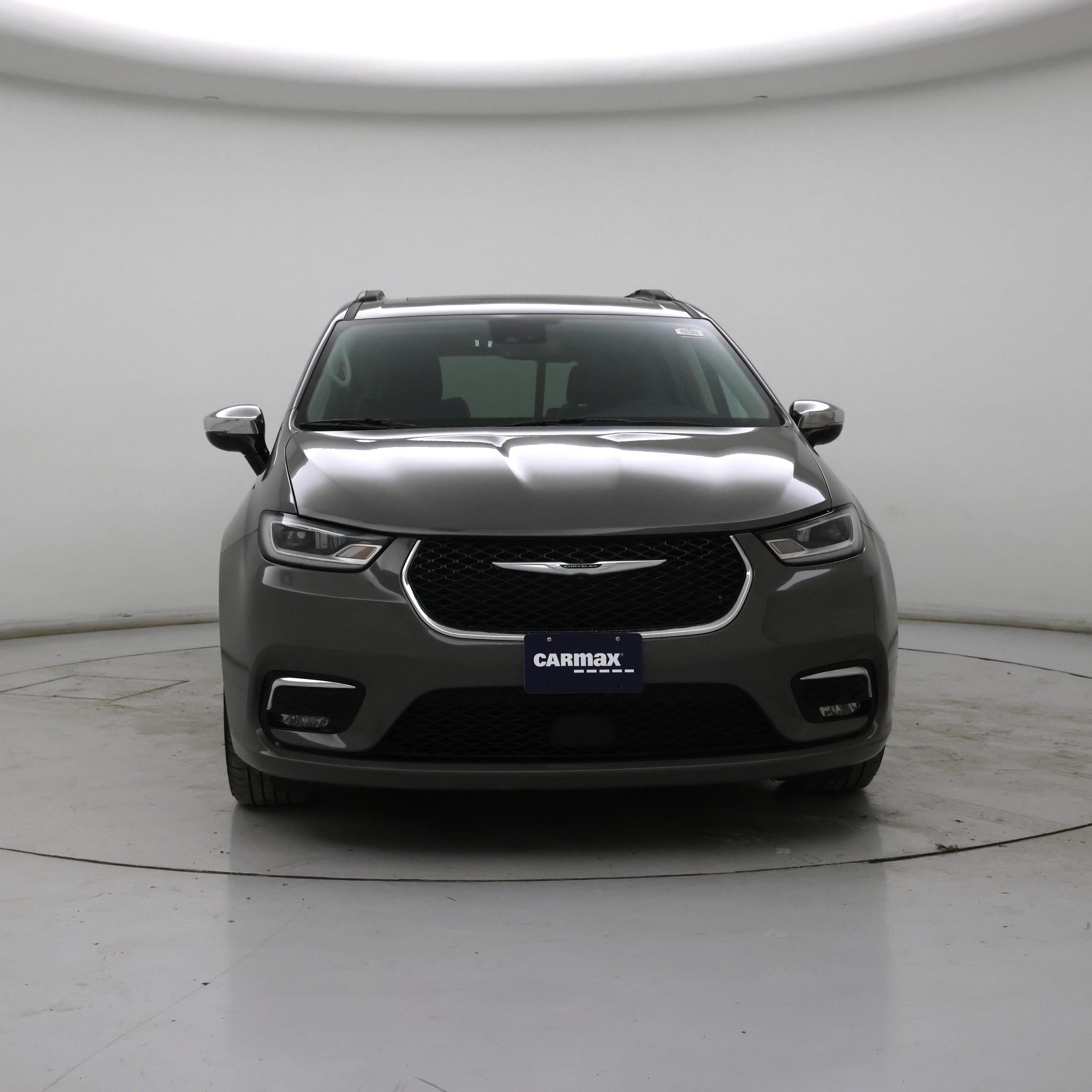 Thumbnail: 2023 Chrysler Pacifica - 5