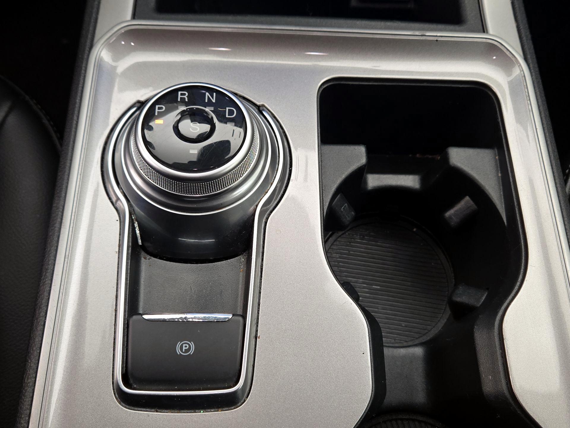 Thumbnail: 2024 Ford Edge - 17