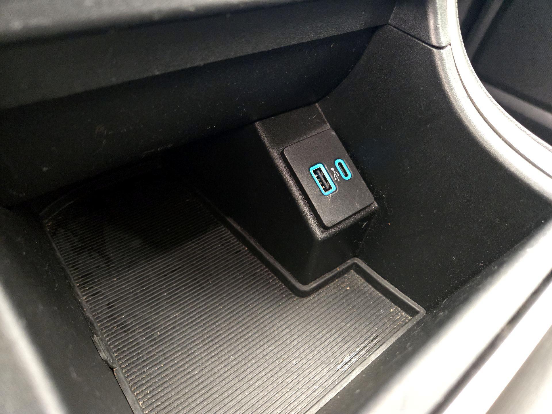 Thumbnail: 2024 Ford Edge - 18