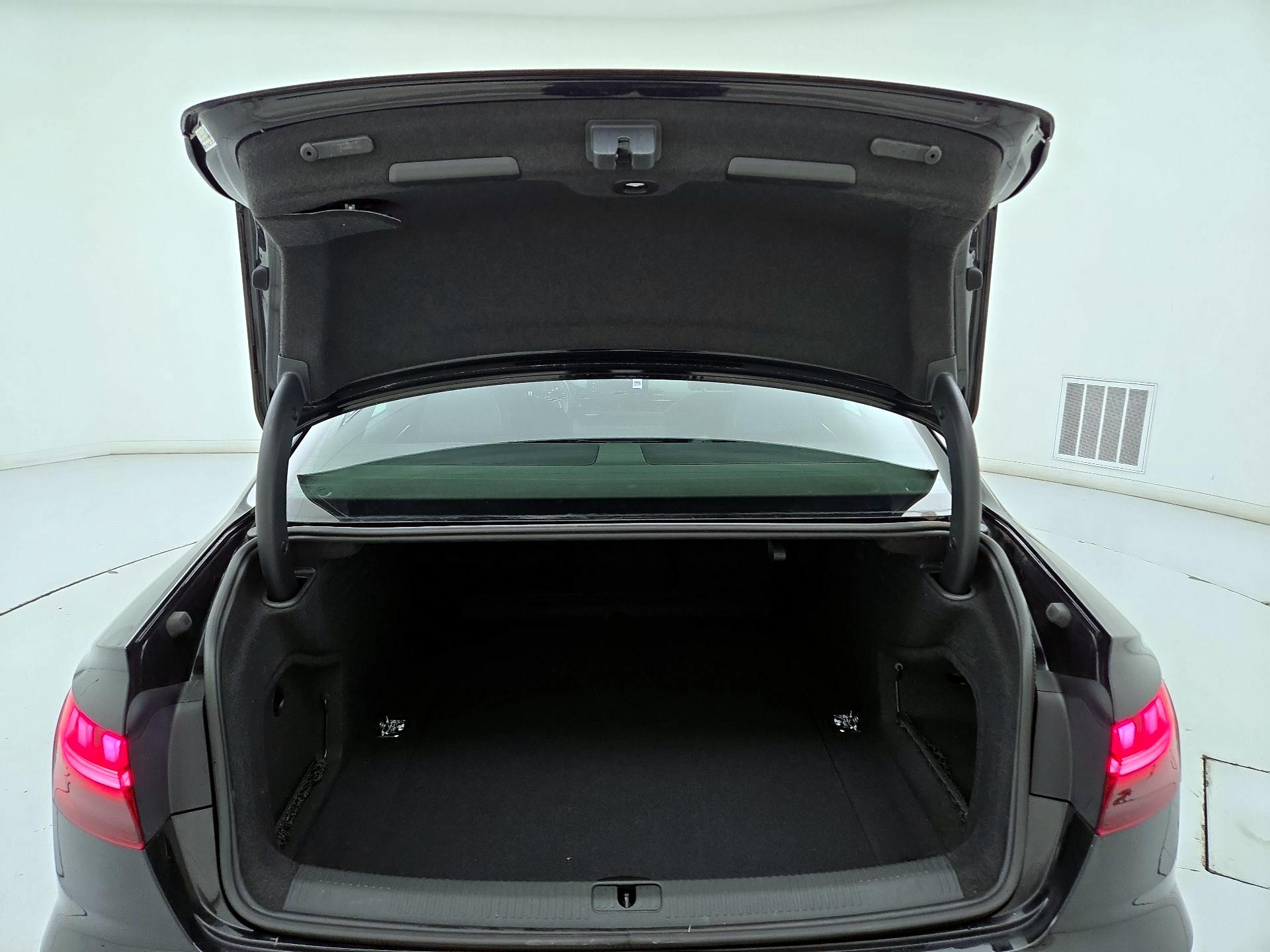 Thumbnail: 2023 Audi A4 - 20