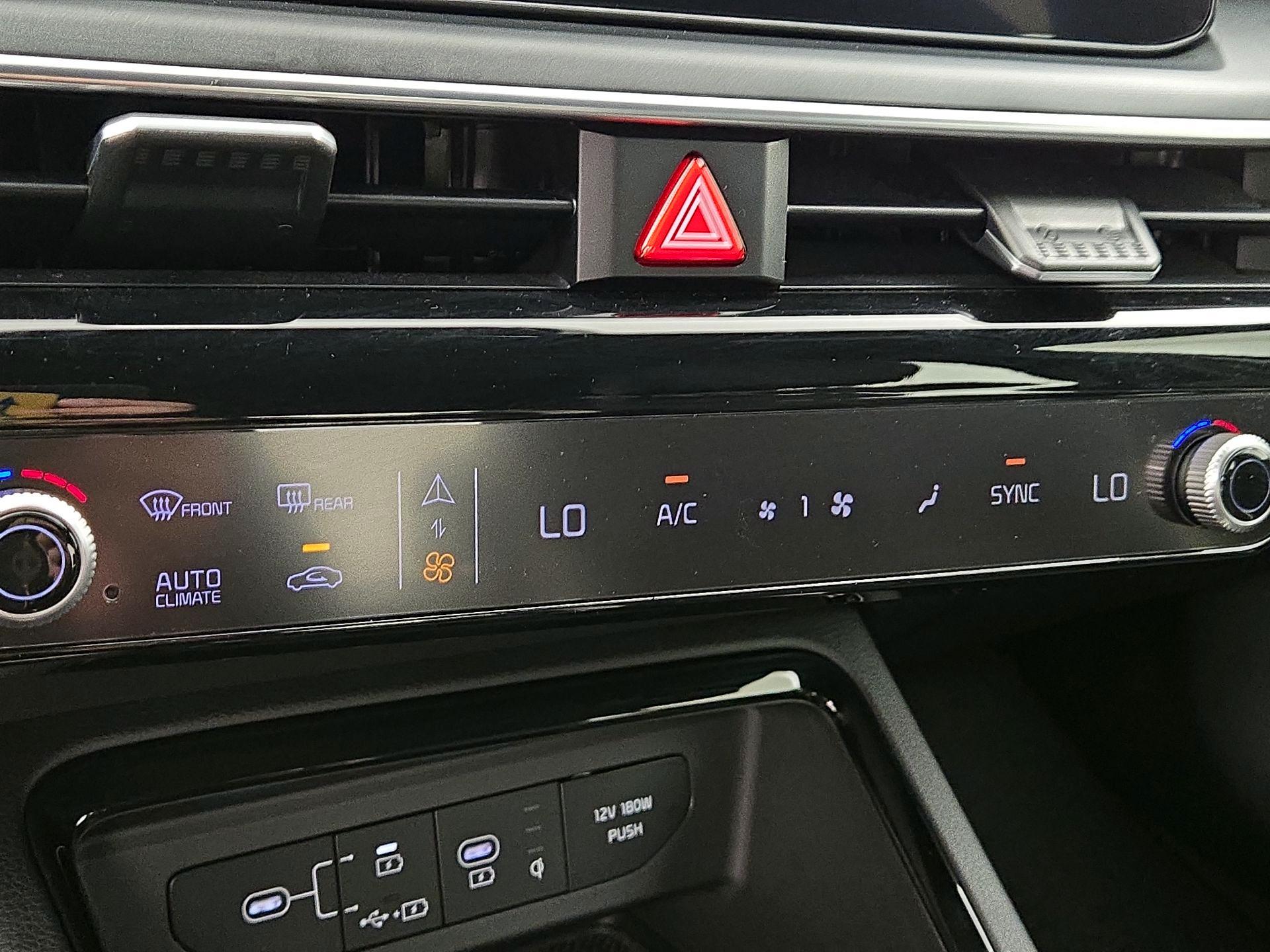 Thumbnail: 2025 Kia K5 - 16