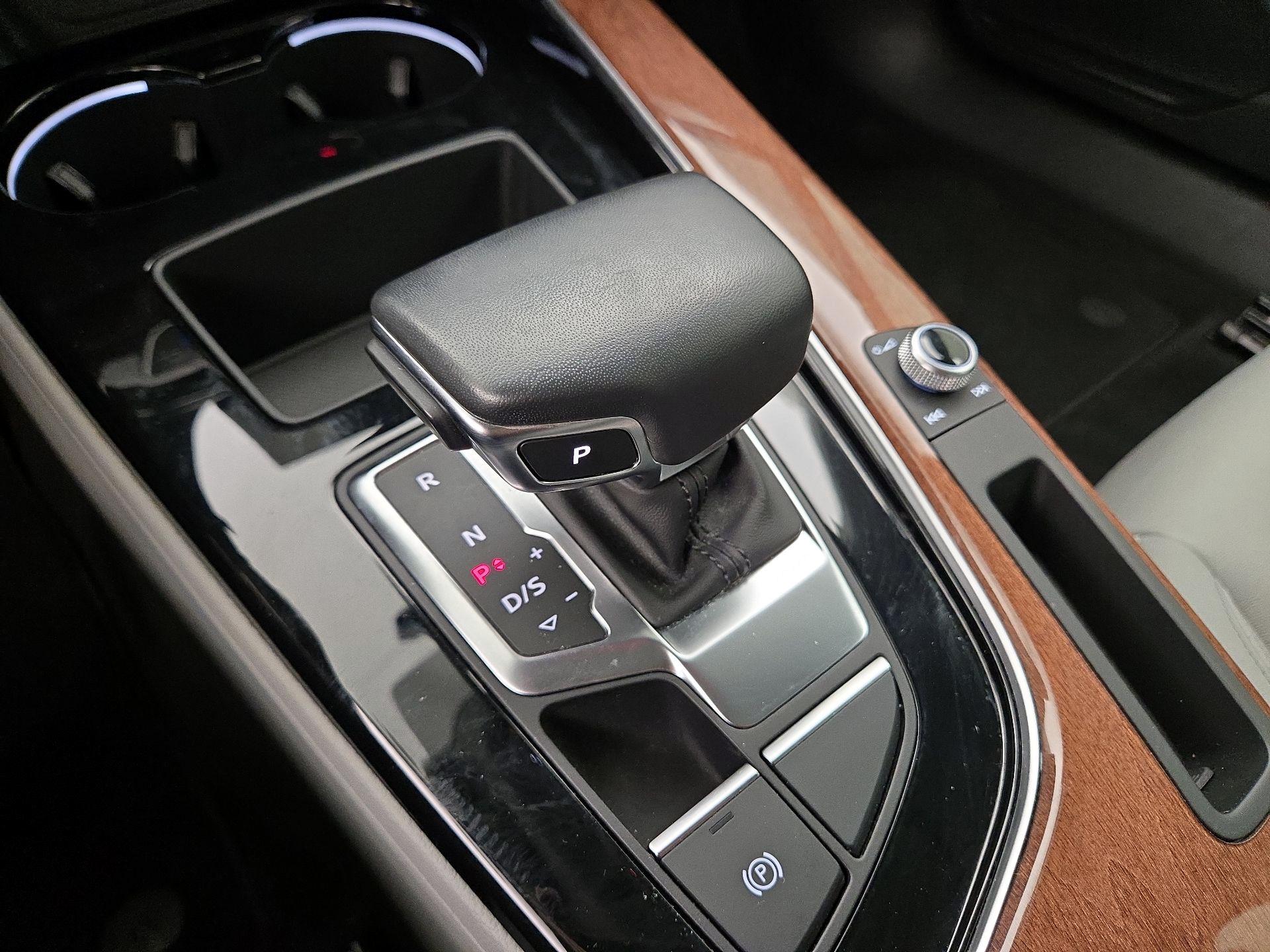 Thumbnail: 2022 Audi A5 - 17