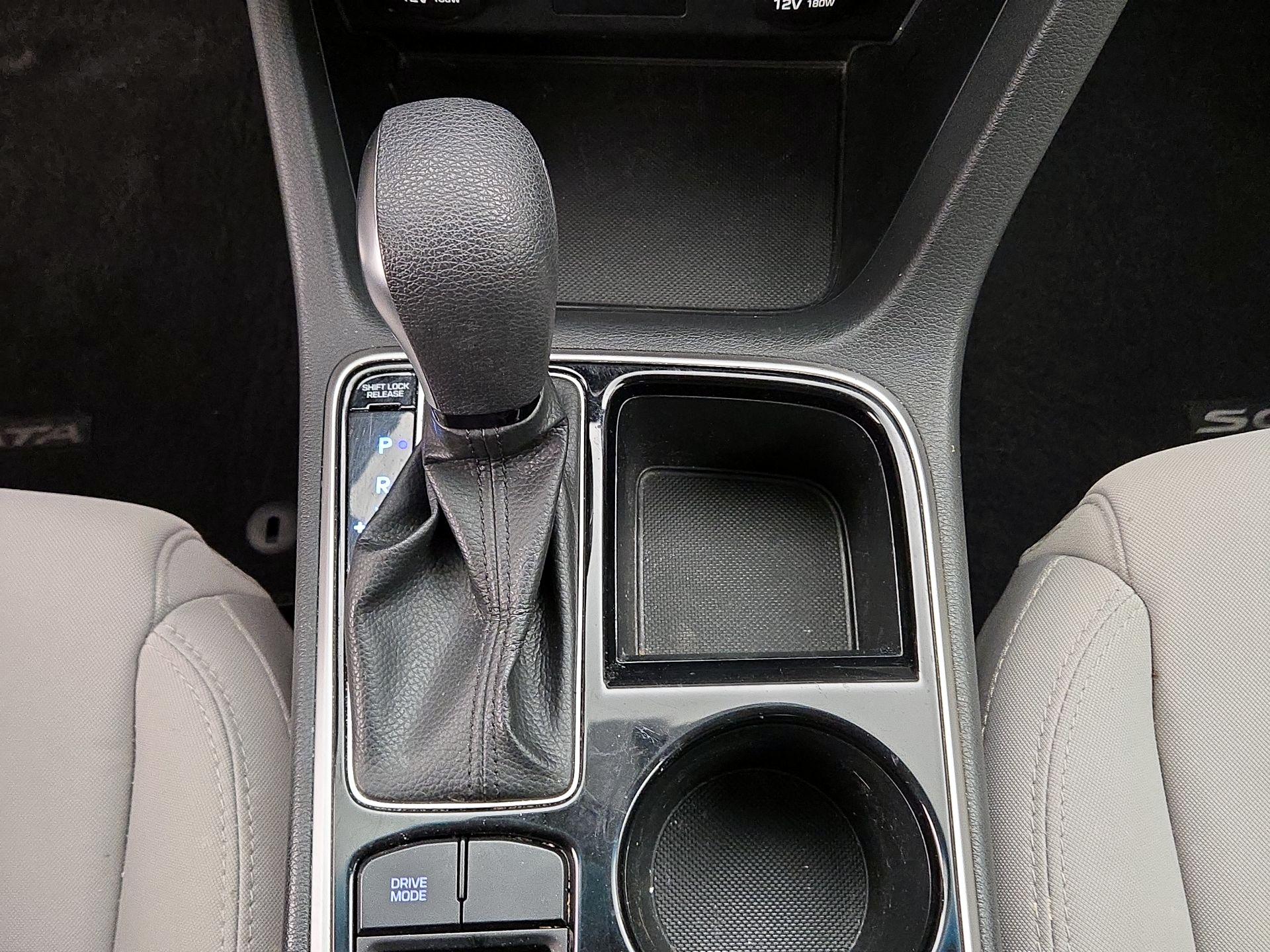 Thumbnail: 2018 Hyundai Sonata - 17