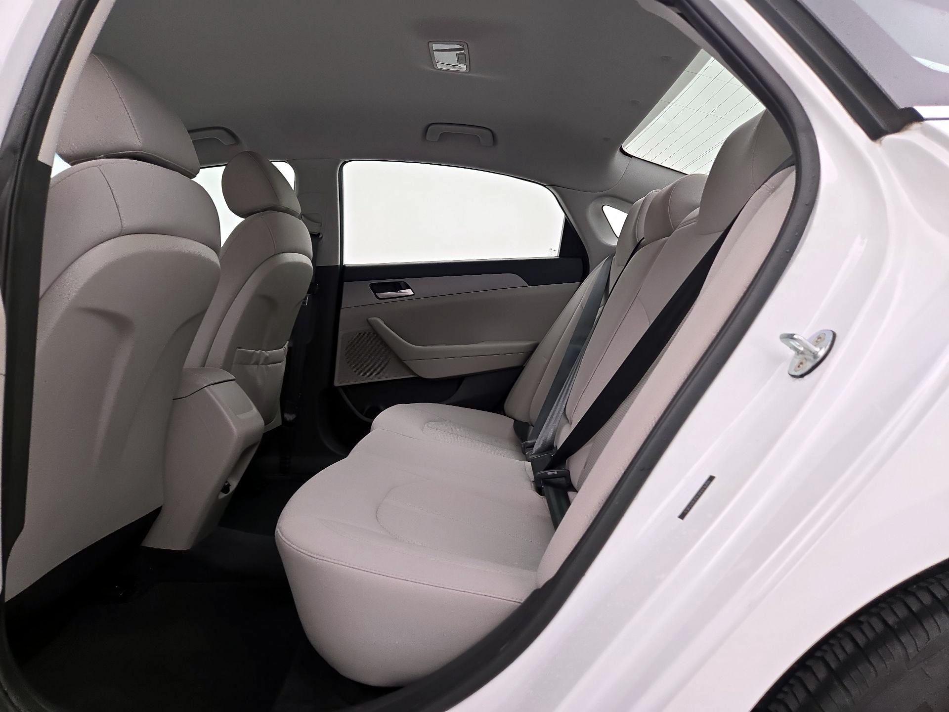 Thumbnail: 2018 Hyundai Sonata - 19