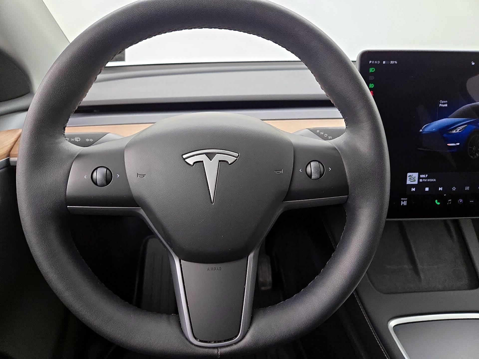 Thumbnail: 2023 Tesla Model Y - 10