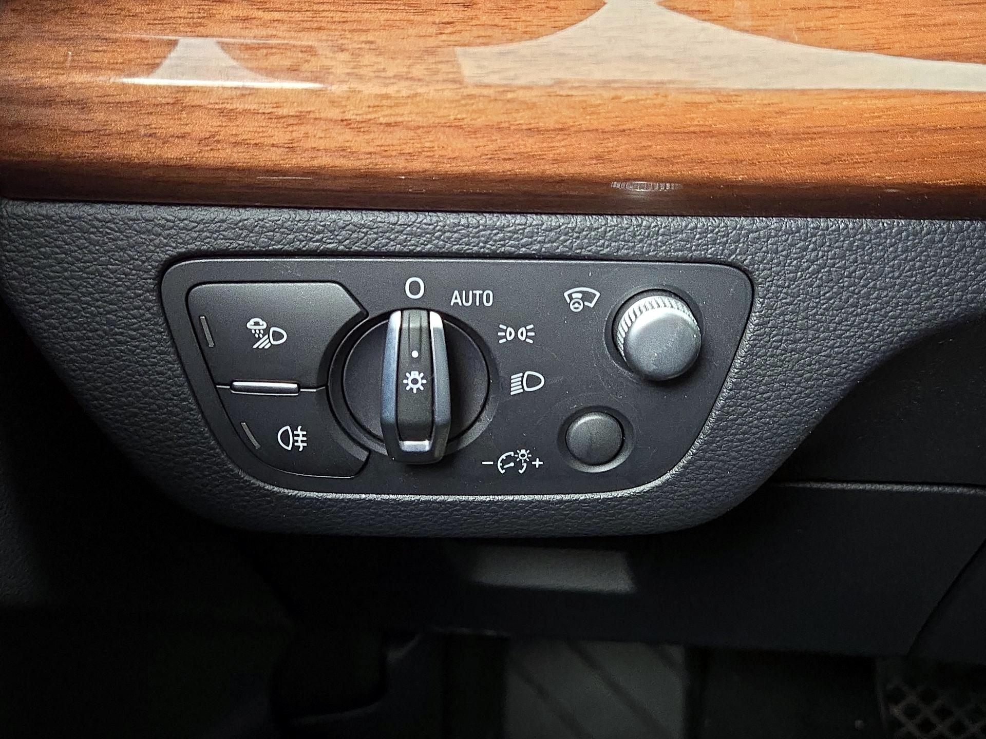 Thumbnail: 2023 Audi Q5 - 13