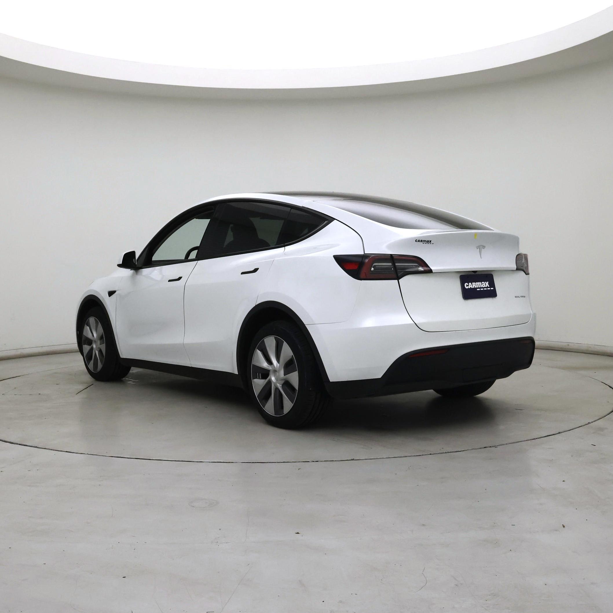 Thumbnail: 2023 Tesla Model Y - 2