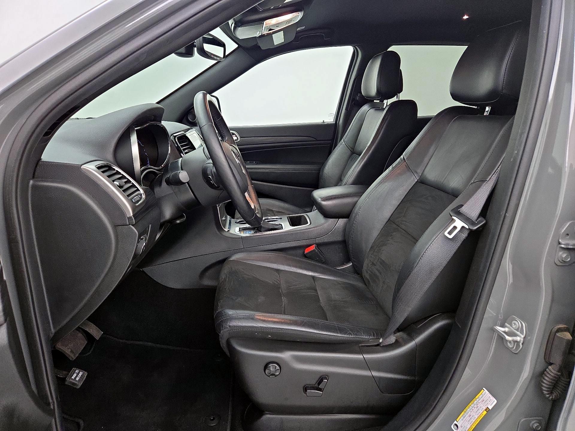 Thumbnail: 2020 Jeep Grand Cherokee - 11