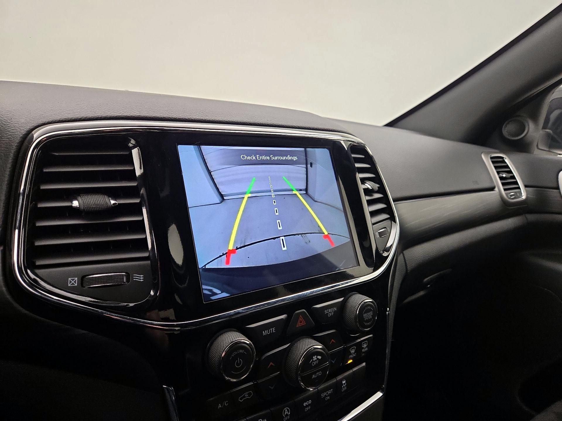 Thumbnail: 2020 Jeep Grand Cherokee - 15