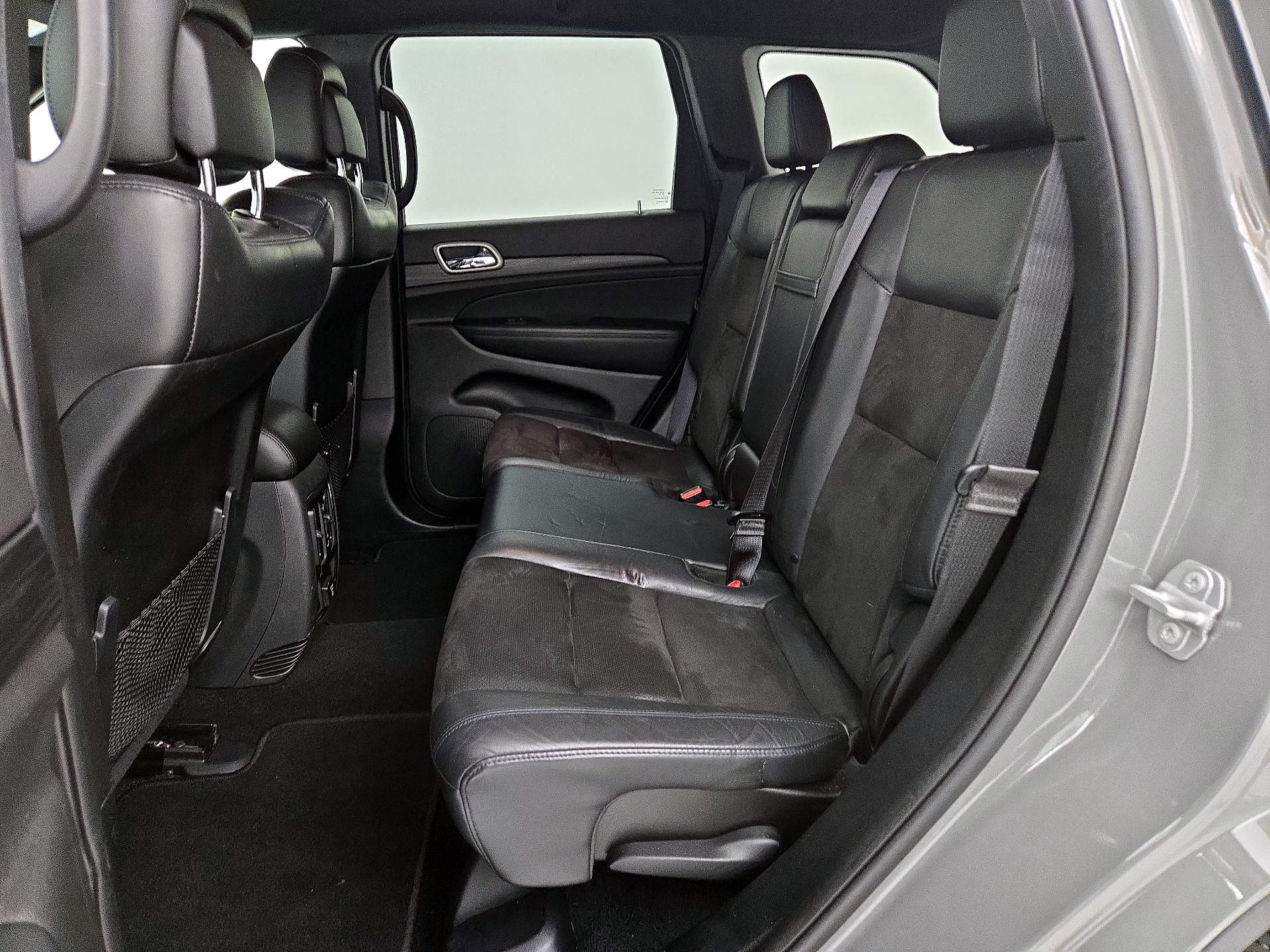 Thumbnail: 2020 Jeep Grand Cherokee - 20