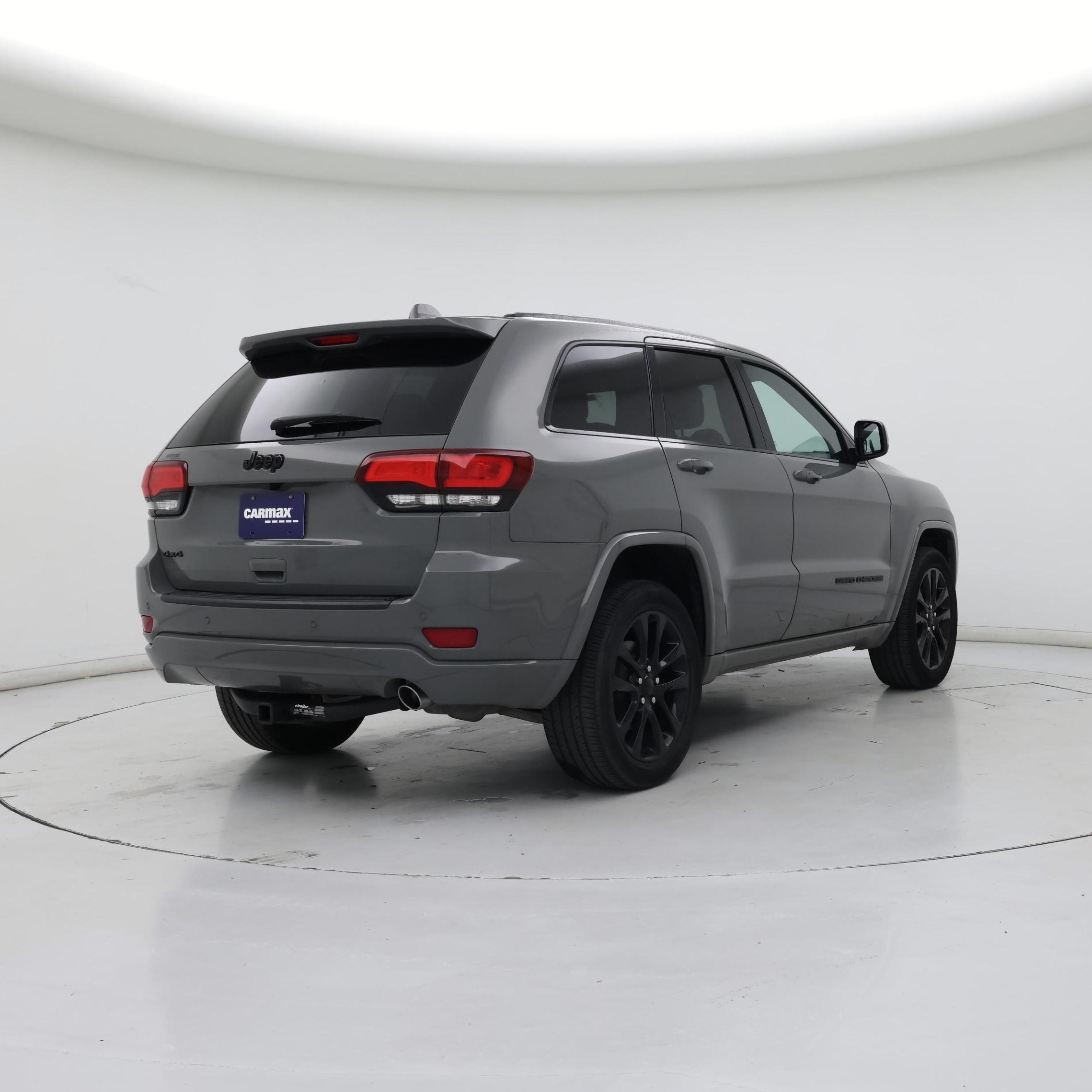 Thumbnail: 2020 Jeep Grand Cherokee - 8