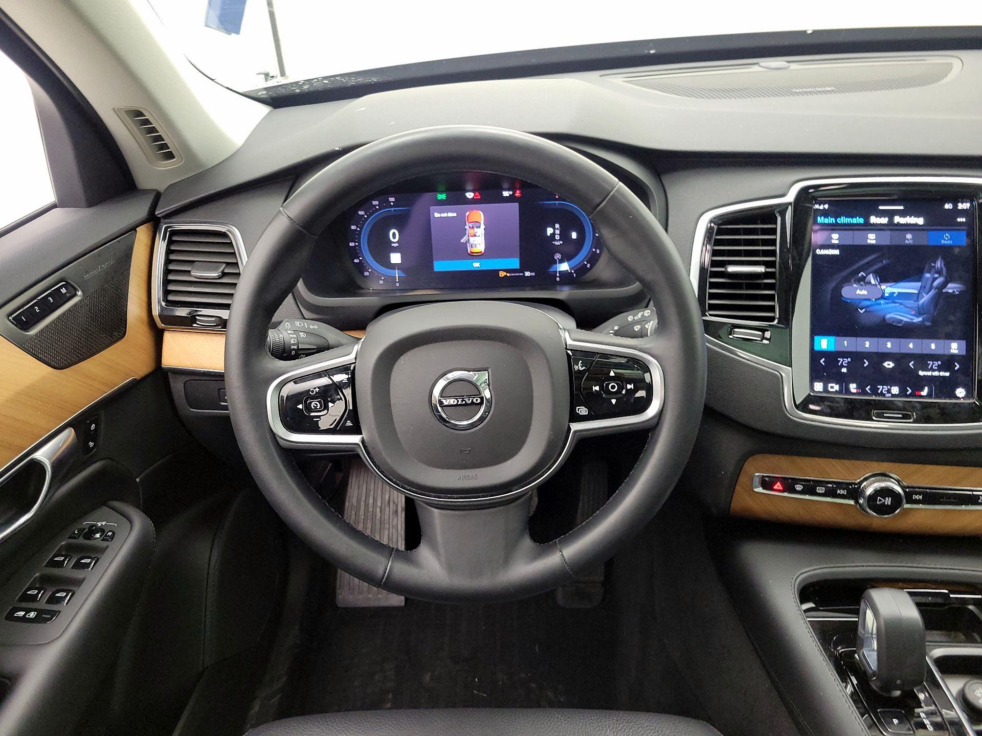 Thumbnail: 2023 Volvo XC90 - 10