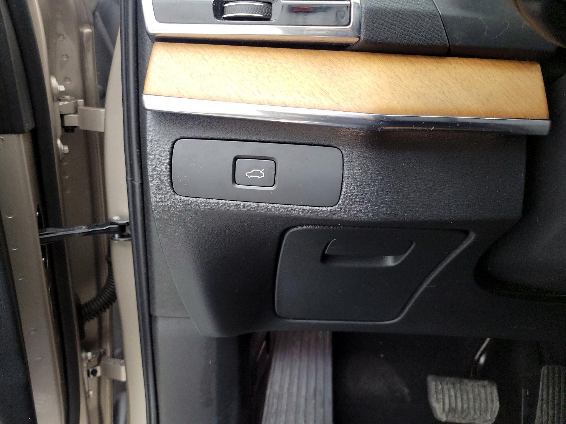 Thumbnail: 2023 Volvo XC90 - 13