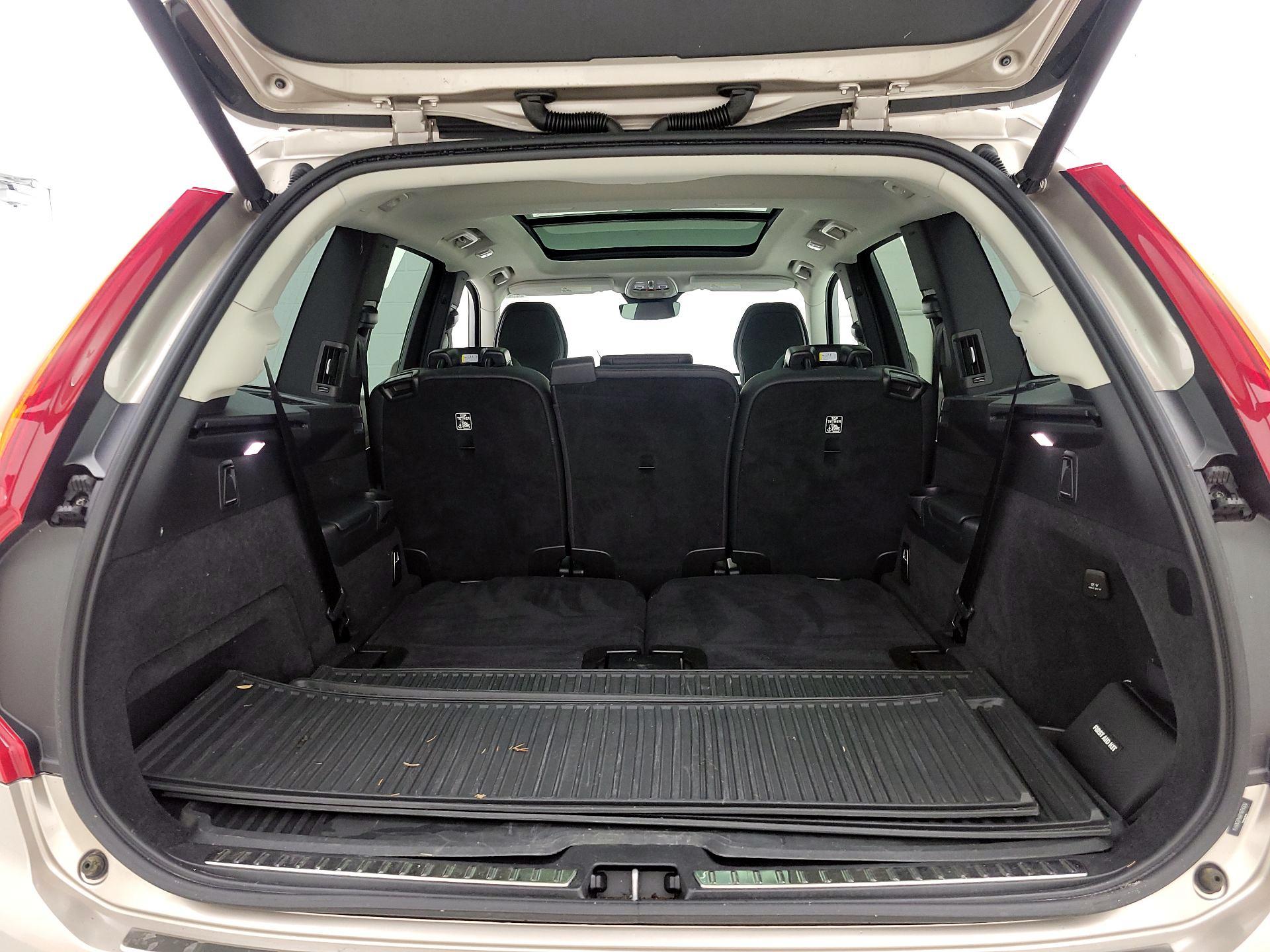 Thumbnail: 2023 Volvo XC90 - 20