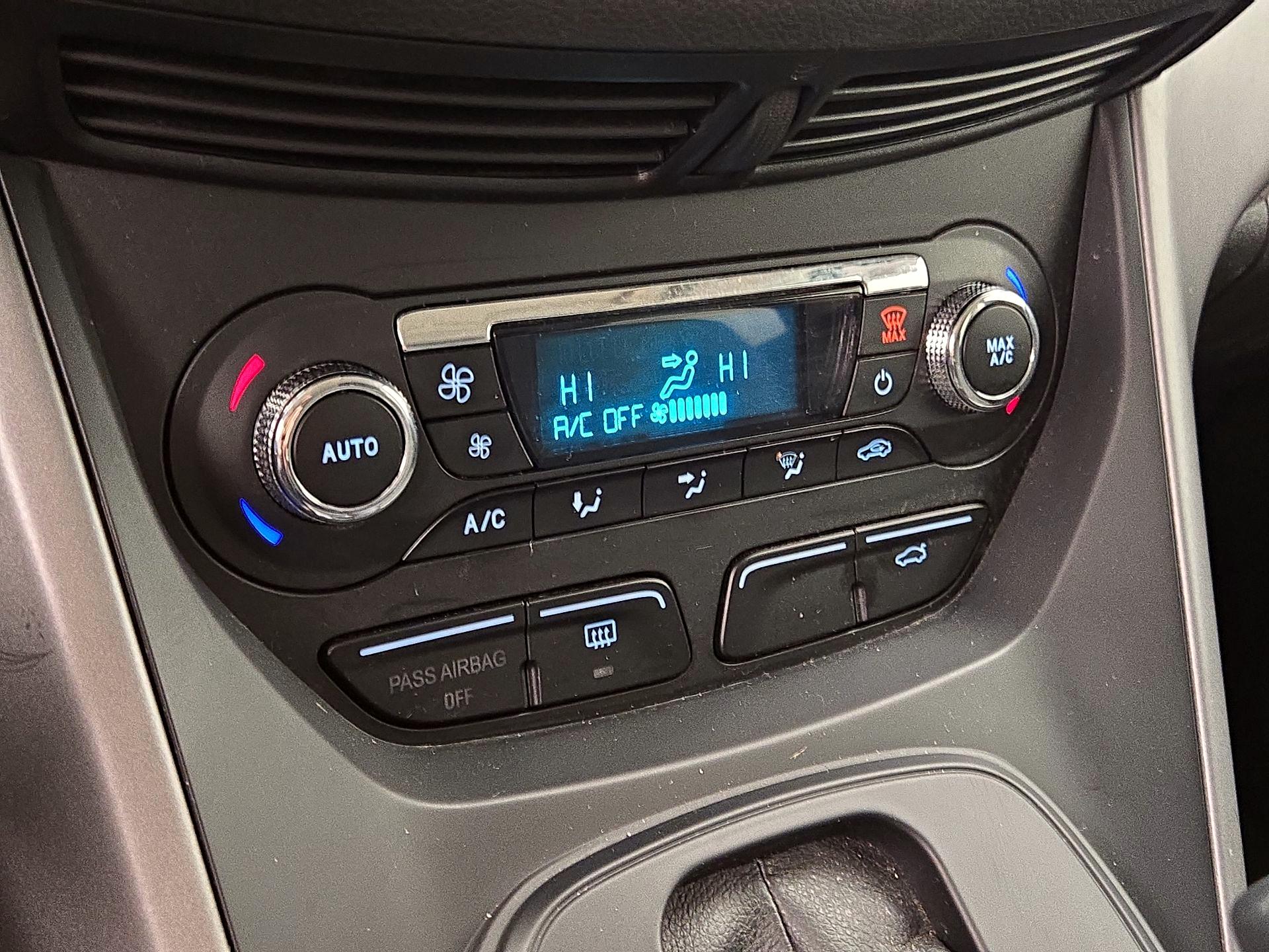 Thumbnail: 2014 Ford Escape - 17