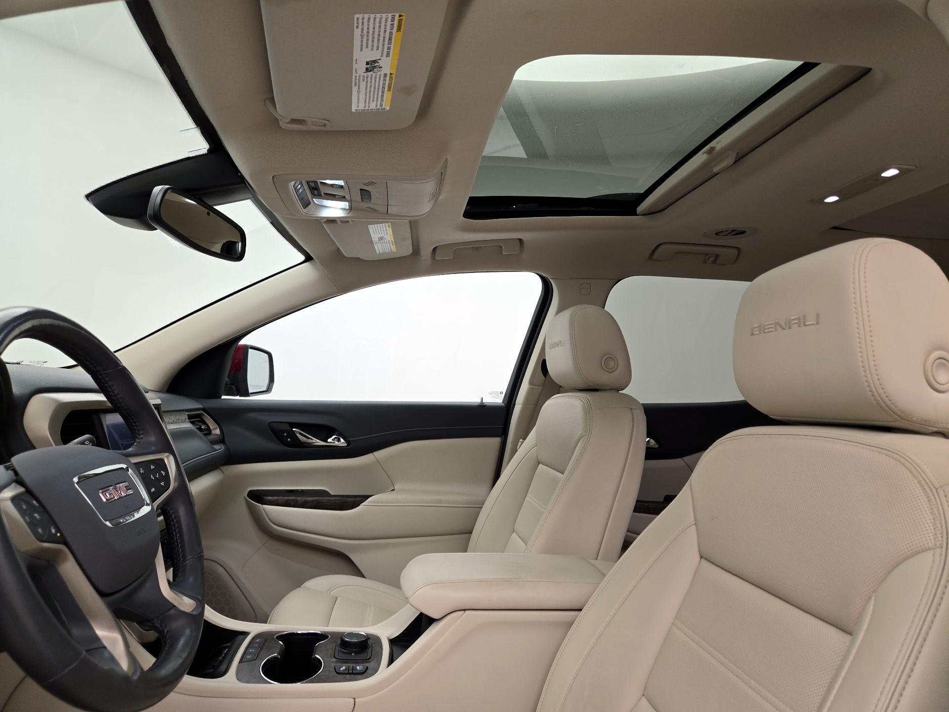 Thumbnail: 2022 GMC Acadia - 19