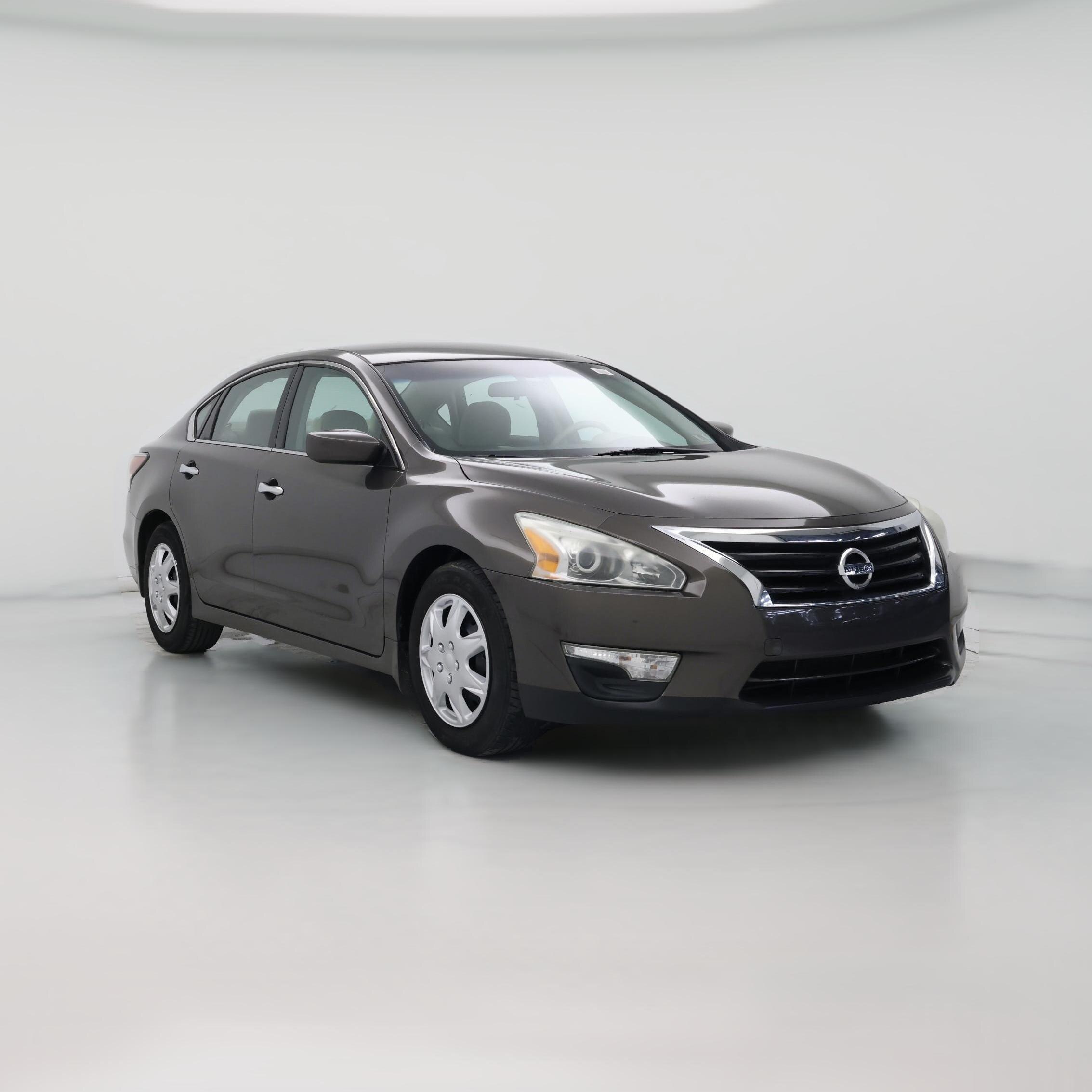 Thumbnail: 2015 Nissan Altima - 1
