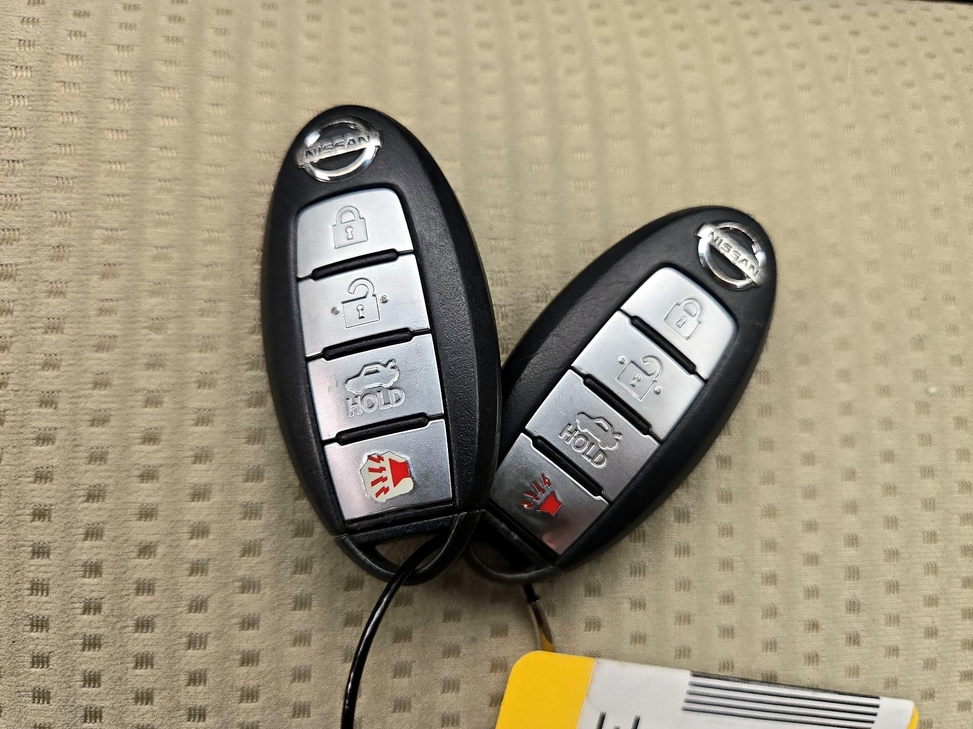 Thumbnail: 2015 Nissan Altima - 20